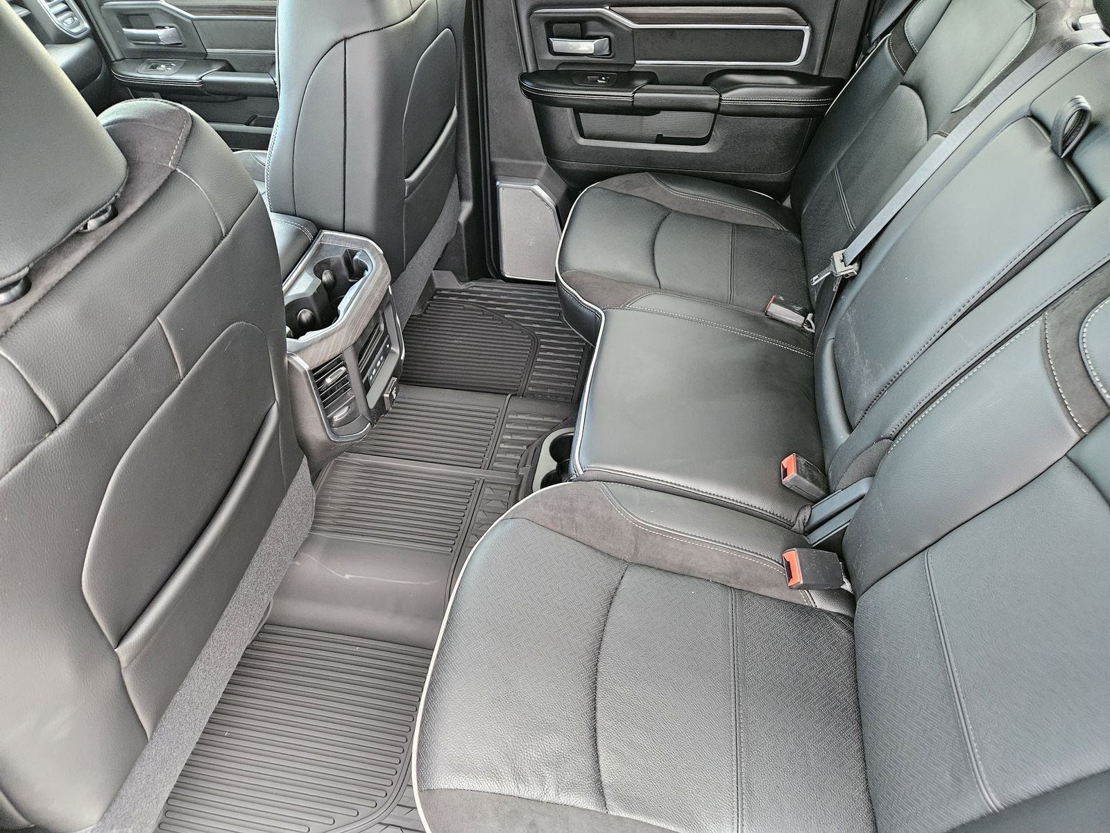 2026 RAM Ram 3500 RAM 3500 LARAMIE CREW CAB 4X4 8' BOX