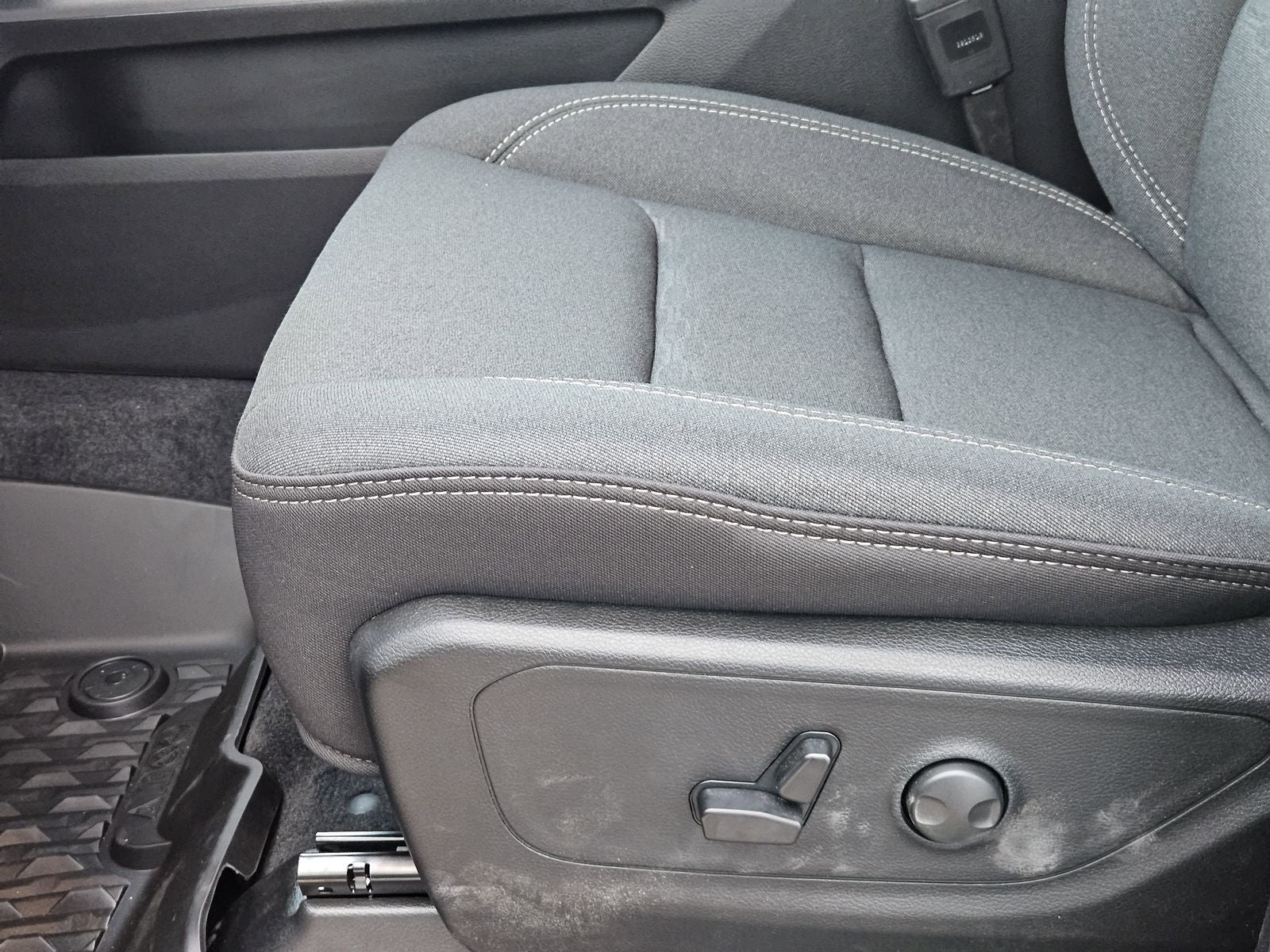 2026 RAM Ram 1500 RAM 1500 LONE STAR CREW CAB 4X2 5'7' BOX