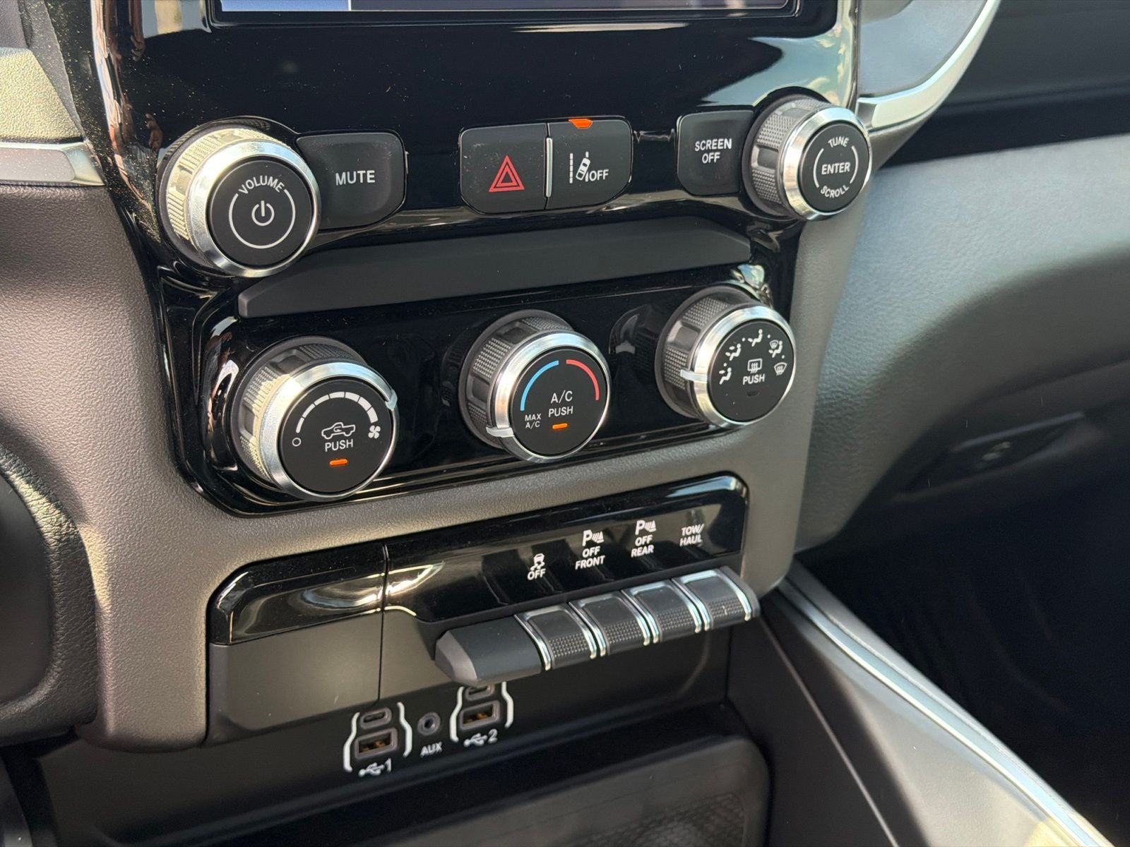 2026 RAM Ram 1500 RAM 1500 LONE STAR CREW CAB 4X2 5'7' BOX