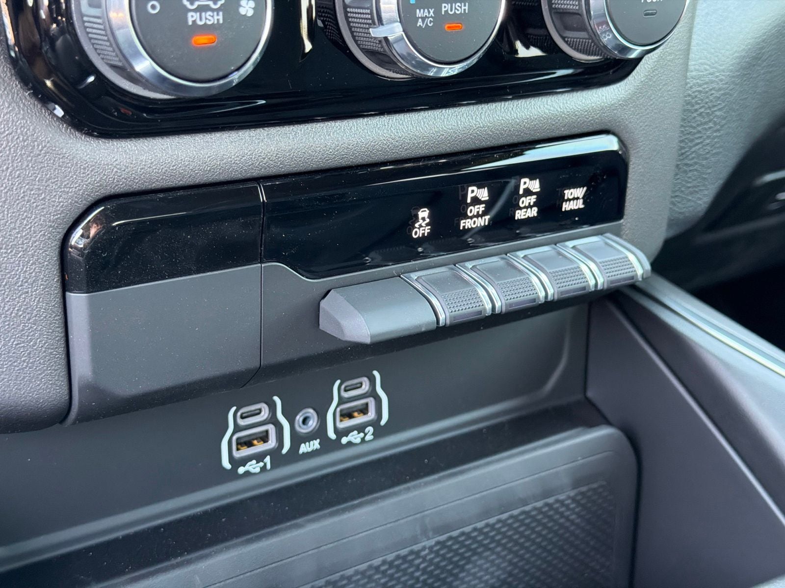 2026 RAM Ram 1500 RAM 1500 LONE STAR CREW CAB 4X2 5'7' BOX