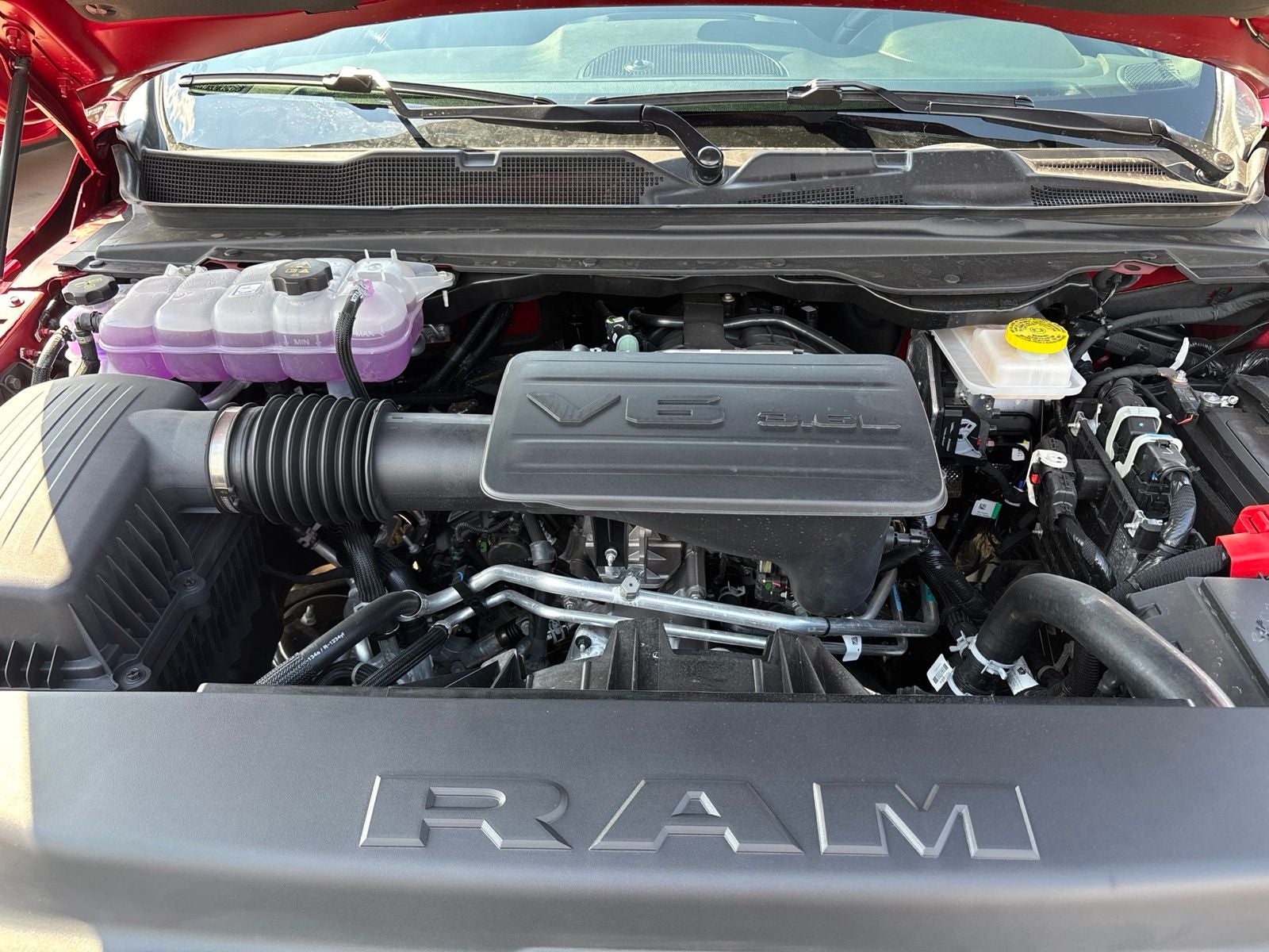 2026 RAM Ram 1500 RAM 1500 LONE STAR CREW CAB 4X2 5'7' BOX