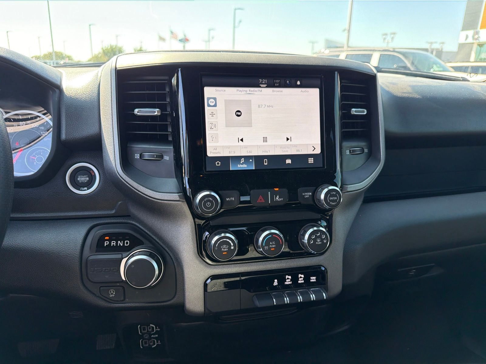 2026 RAM Ram 1500 RAM 1500 EXPRESS CREW CAB 4X2 5'7' BOX
