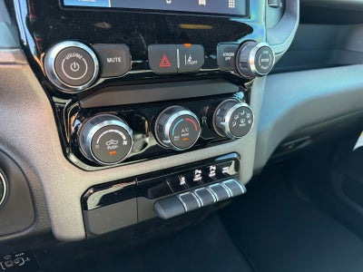2026 RAM Ram 1500 RAM 1500 EXPRESS CREW CAB 4X2 5'7' BOX