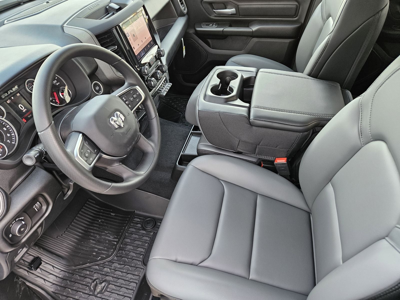 2026 RAM Ram 1500 RAM 1500 TRADESMAN CREW CAB 4X4 5'7' BOX