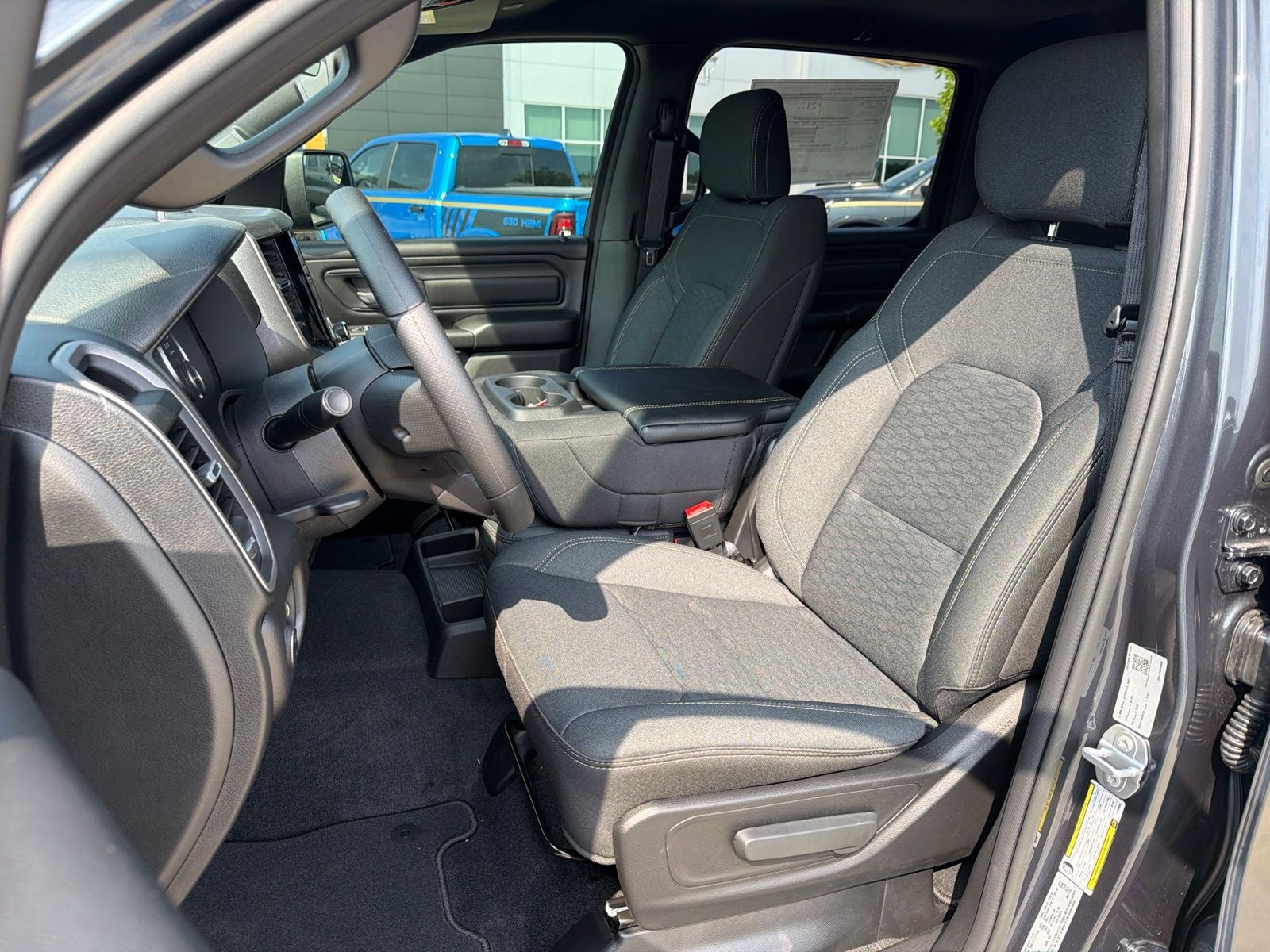 2026 RAM Ram 1500 RAM 1500 EXPRESS CREW CAB 4X4 5'7' BOX