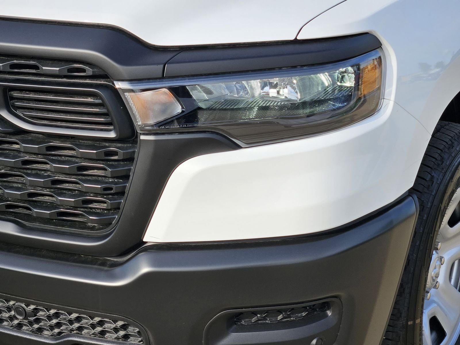 2026 RAM Ram 1500 RAM 1500 TRADESMAN CREW CAB 4X4 5'7' BOX