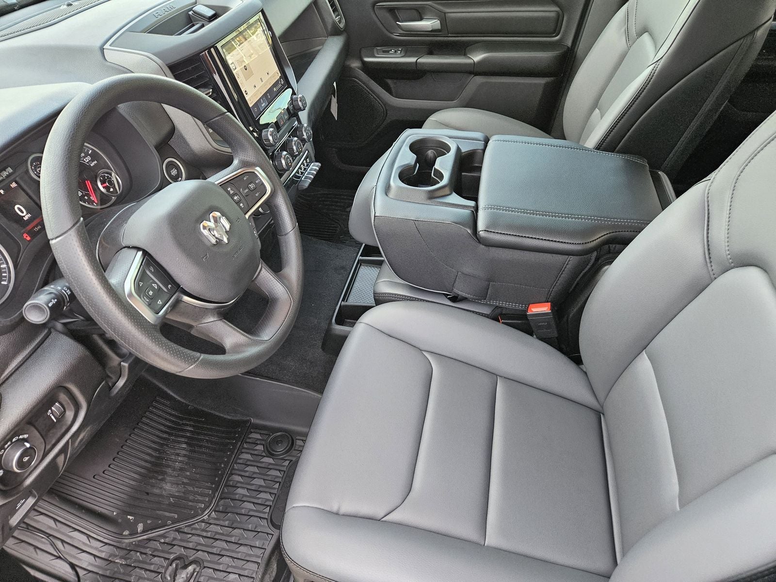 2026 RAM Ram 1500 RAM 1500 TRADESMAN CREW CAB 4X4 5'7' BOX