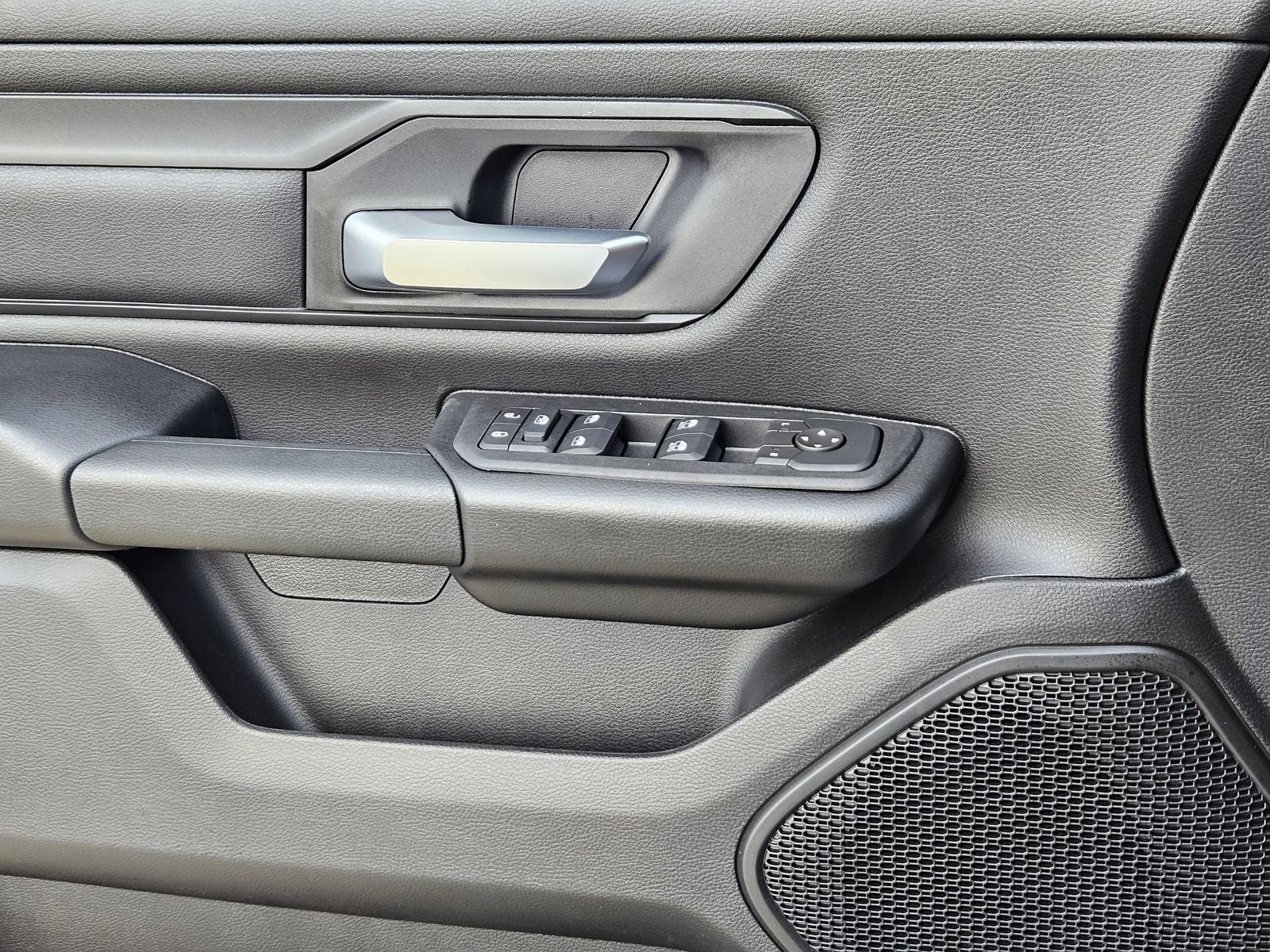 2026 RAM Ram 1500 RAM 1500 TRADESMAN CREW CAB 4X4 5'7' BOX