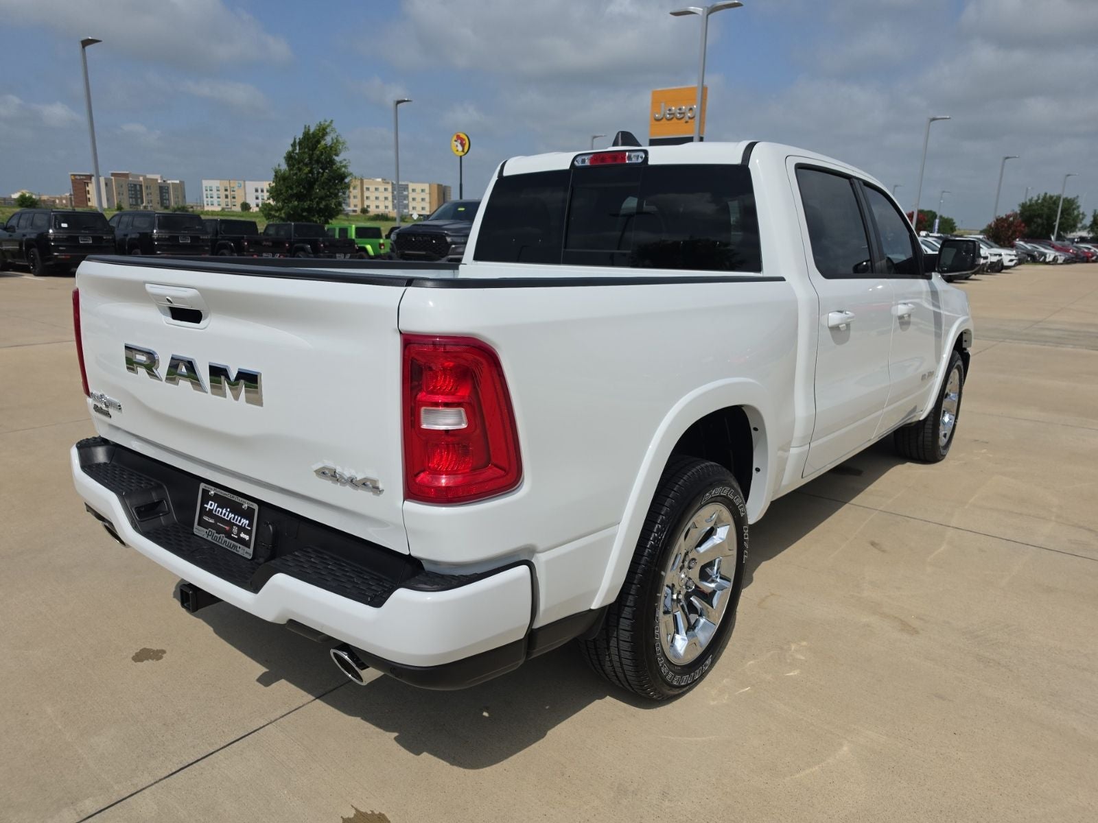 2026 RAM Ram 1500 RAM 1500 LONE STAR CREW CAB 4X4 5'7' BOX