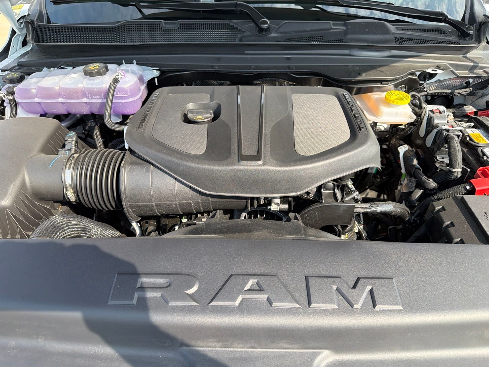 2026 RAM Ram 1500 RAM 1500 EXPRESS CREW CAB 4X4 5'7' BOX
