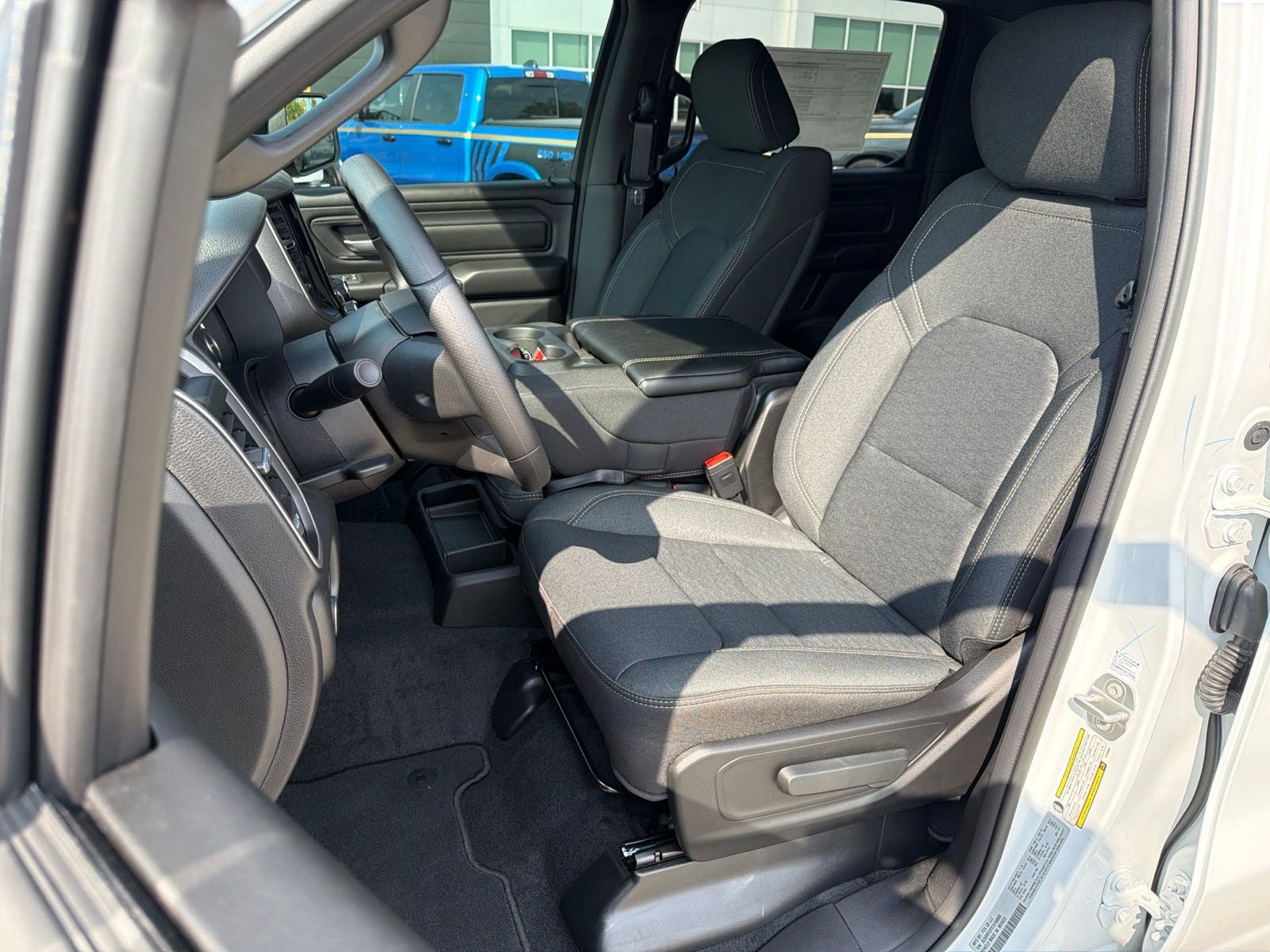 2026 RAM Ram 1500 RAM 1500 EXPRESS CREW CAB 4X4 5'7' BOX