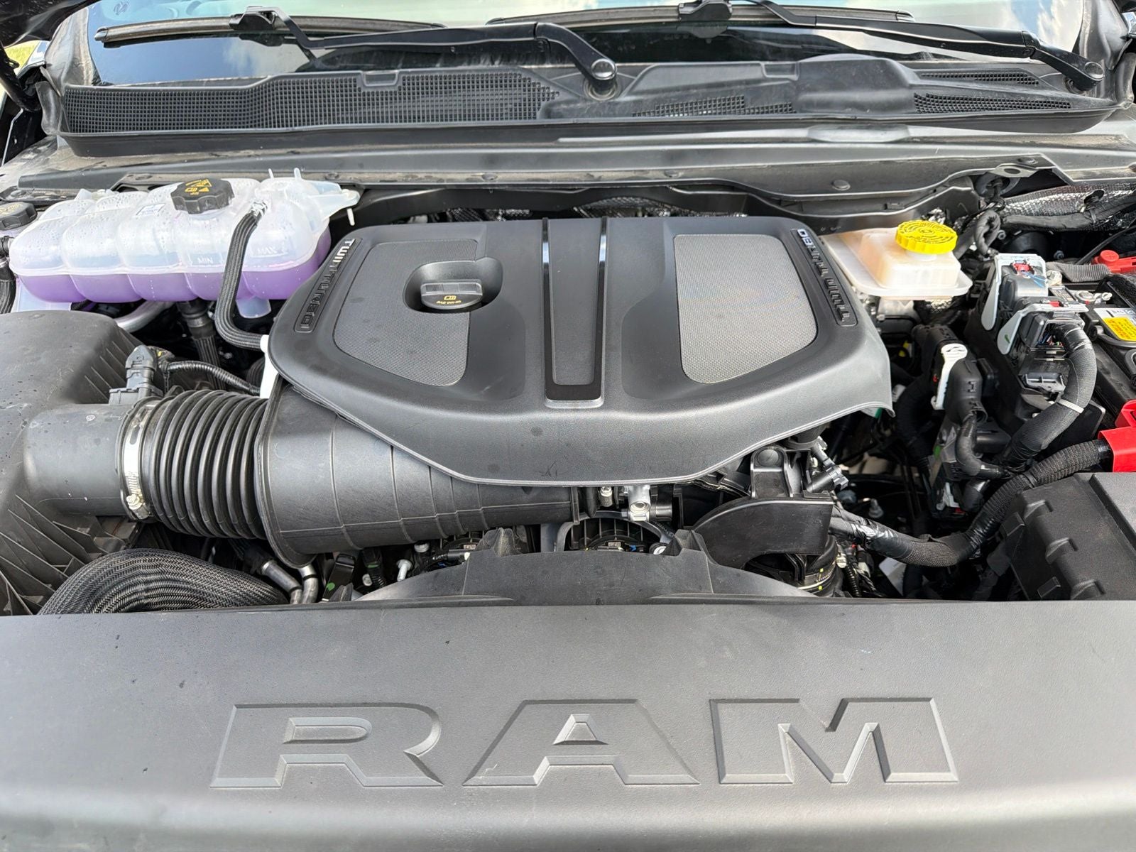 2026 RAM Ram 1500 RAM 1500 EXPRESS CREW CAB 4X4 5'7' BOX