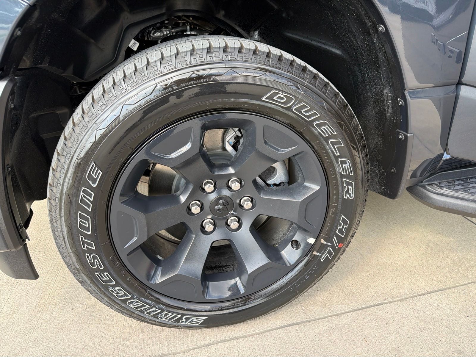 2026 RAM Ram 1500 RAM 1500 EXPRESS CREW CAB 4X4 5'7' BOX