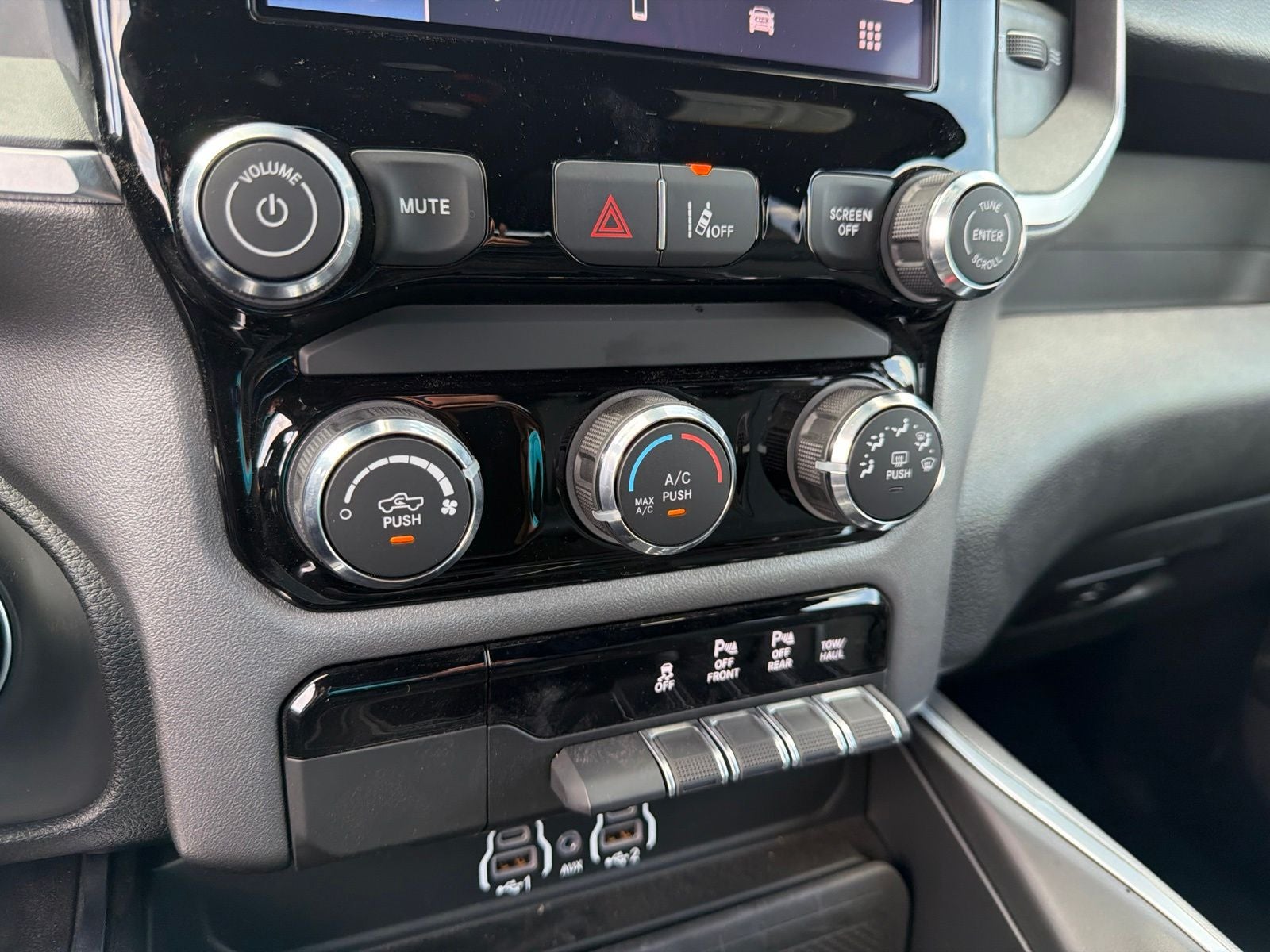 2026 RAM Ram 1500 RAM 1500 EXPRESS CREW CAB 4X4 5'7' BOX
