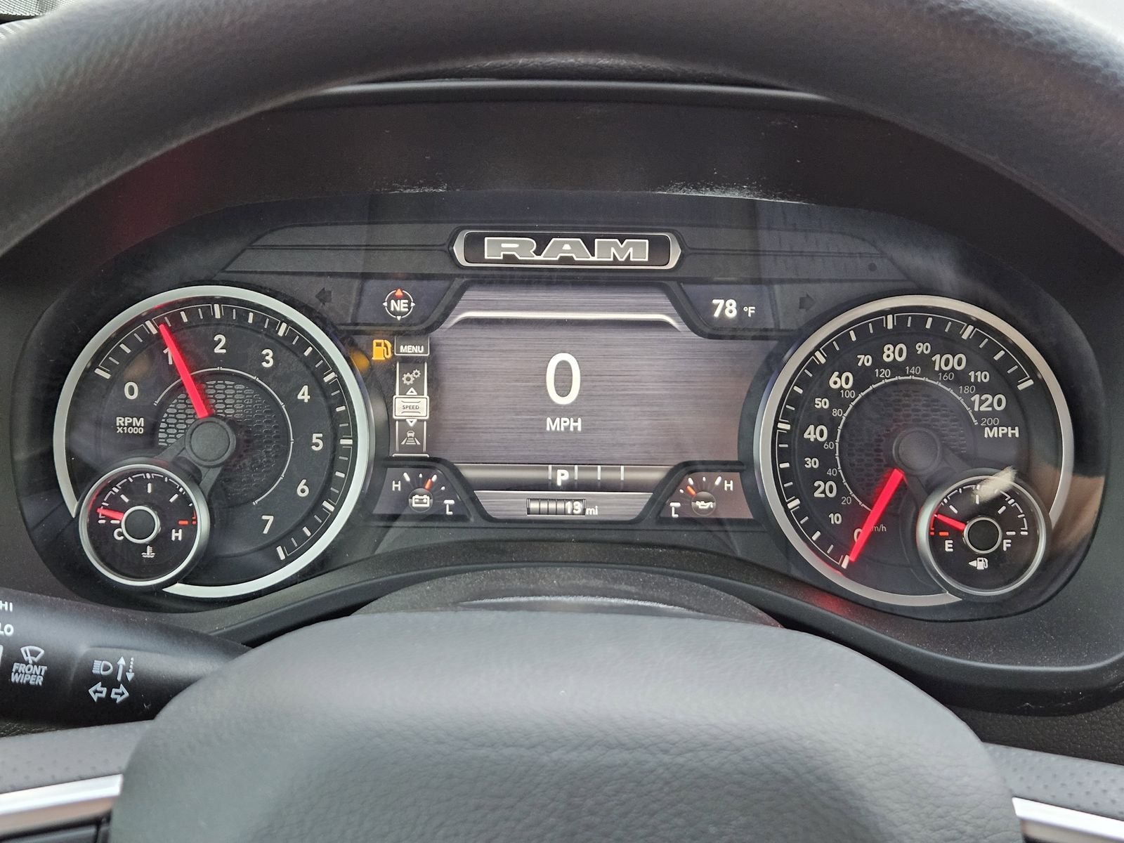 2026 RAM Ram 1500 RAM 1500 EXPRESS CREW CAB 4X4 5'7' BOX