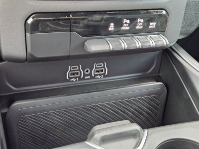 2026 RAM Ram 1500 RAM 1500 EXPRESS CREW CAB 4X4 5'7' BOX