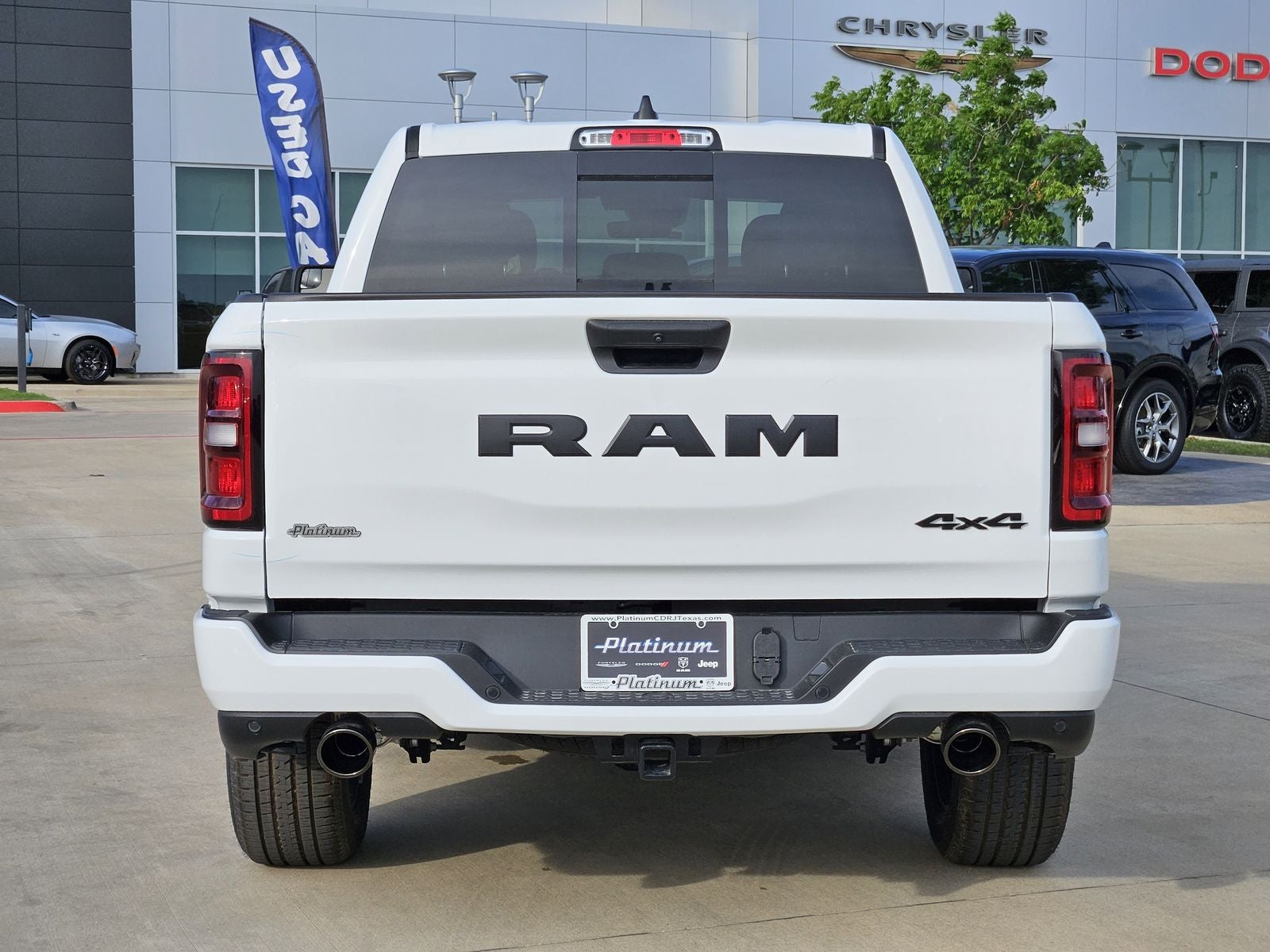 2026 RAM Ram 1500 RAM 1500 EXPRESS CREW CAB 4X4 5'7' BOX