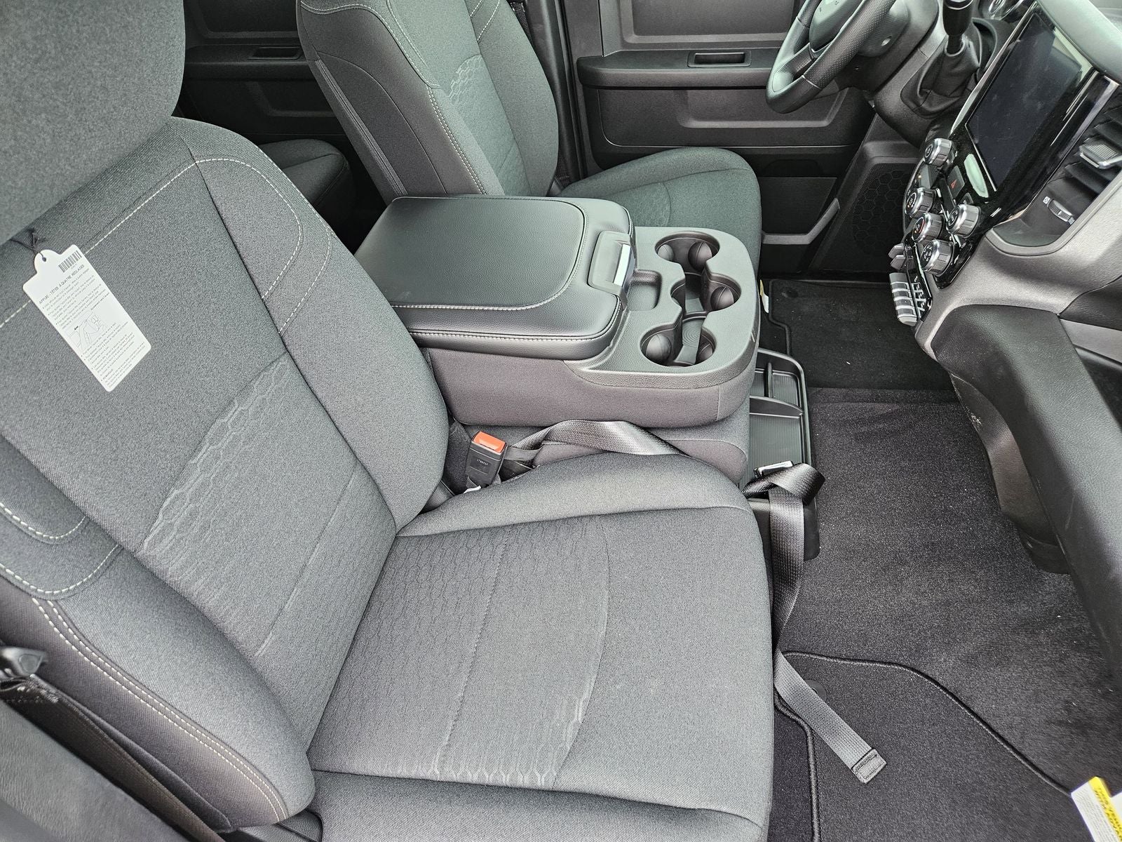 2026 RAM Ram 2500 RAM 2500 BLACK EXPRESS CREW CAB 4X4 6'4' BOX