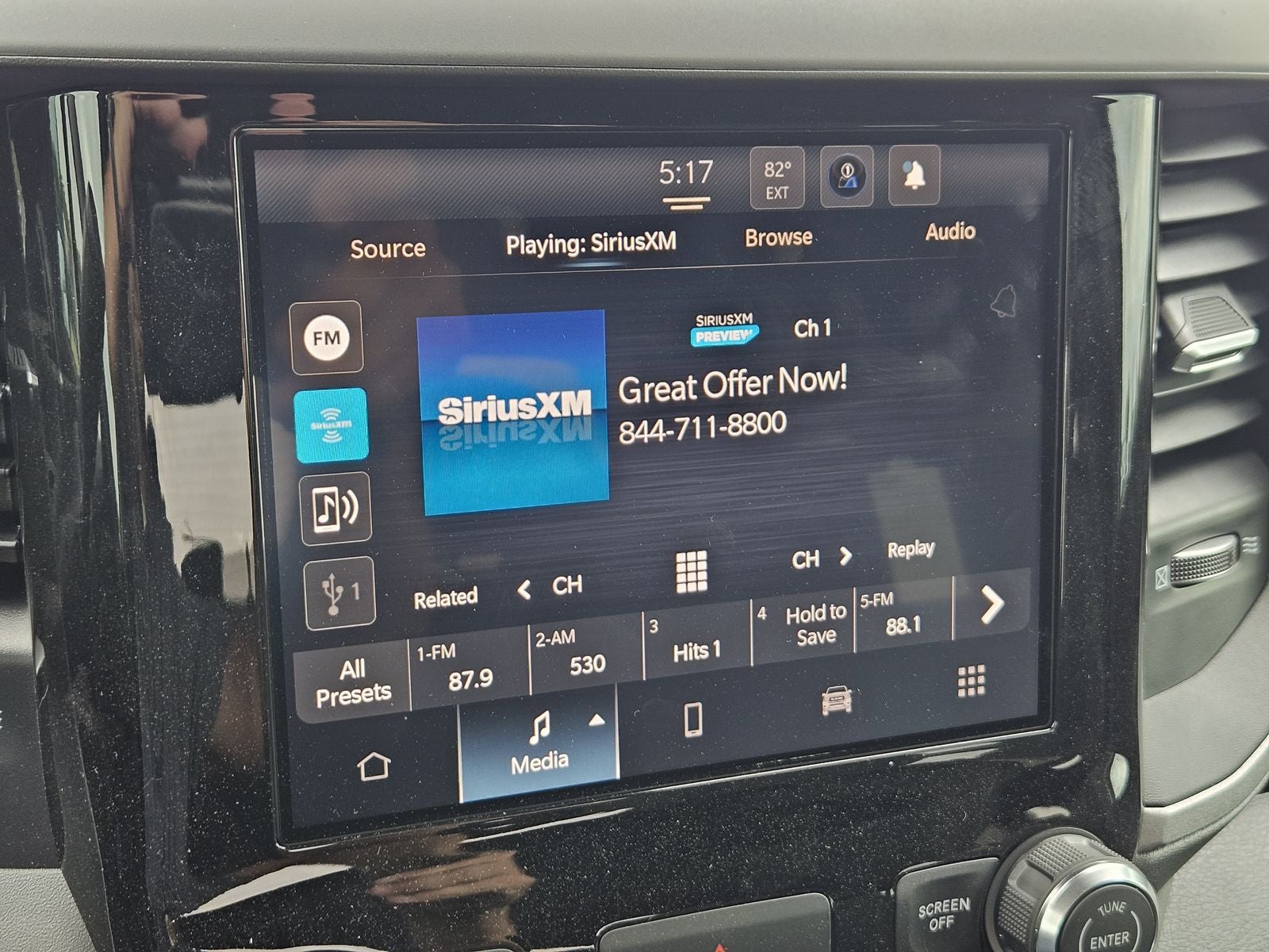 2026 RAM Ram 2500 RAM 2500 BLACK EXPRESS CREW CAB 4X4 6'4' BOX