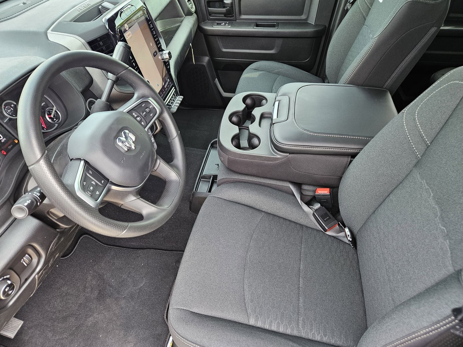 2026 RAM Ram 2500 RAM 2500 BLACK EXPRESS CREW CAB 4X4 6'4' BOX