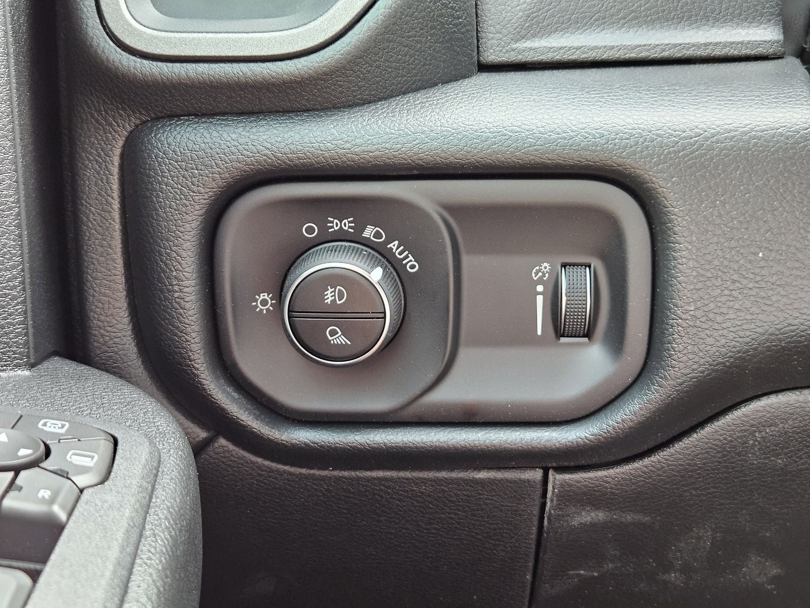 2026 RAM Ram 2500 RAM 2500 BLACK EXPRESS CREW CAB 4X4 6'4' BOX