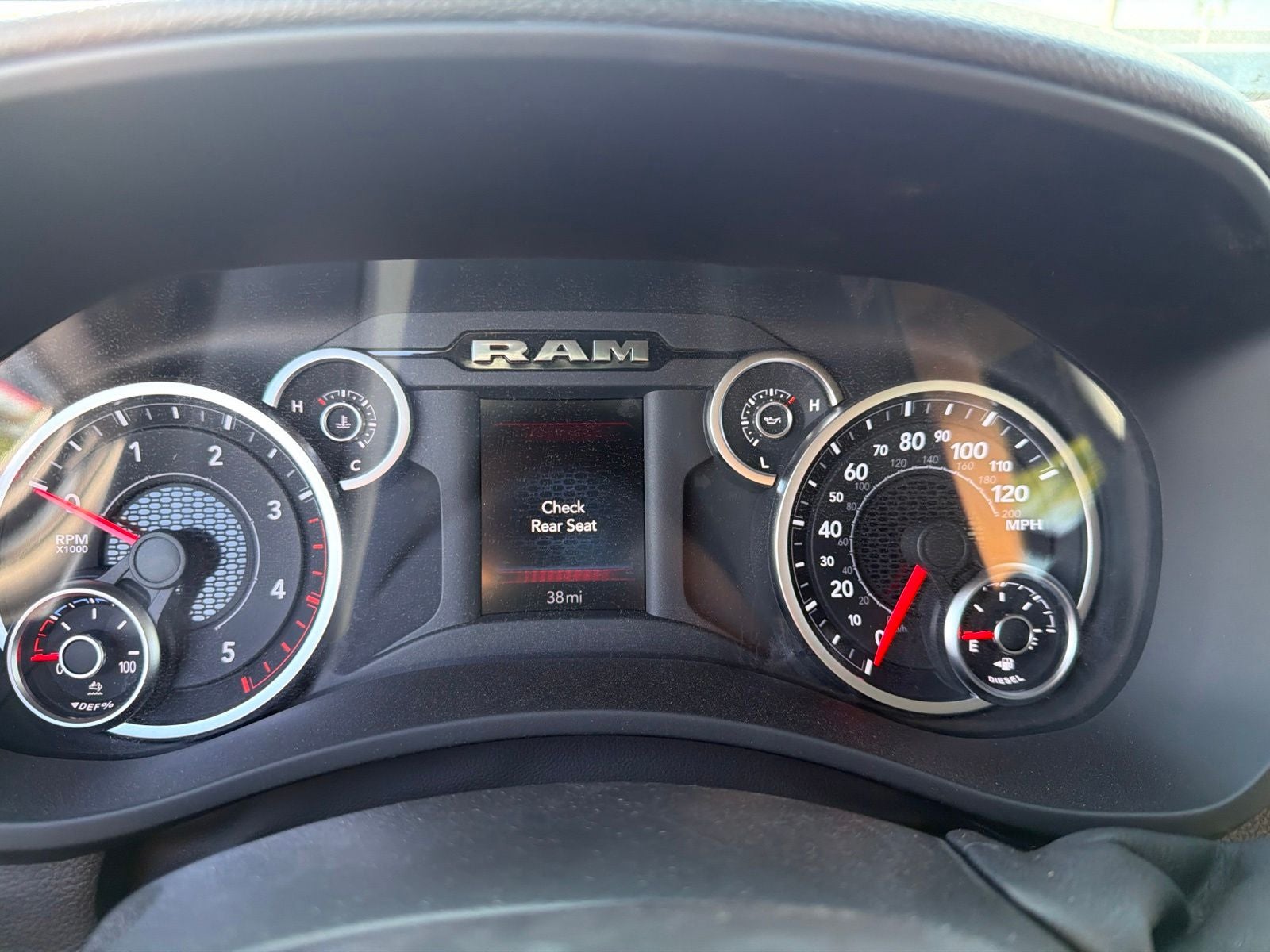 2026 RAM 3500 Chassis RAM 3500 TRADESMAN CREW CAB CHASSIS 4X4 60' CA