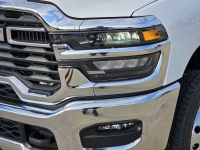 2025 RAM Ram 3500 Chassis Cab RAM 3500 TRADESMAN CREW CAB CHASSIS 4X4 60' CA