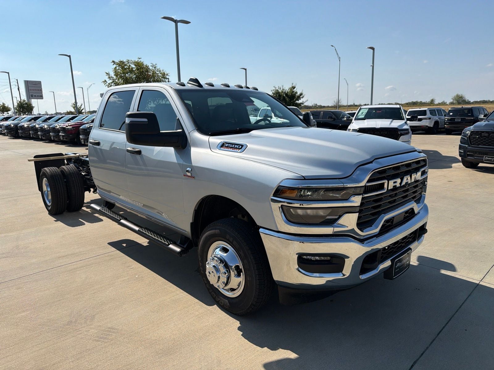 2027 RAM Ram 3500 Chassis Cab RAM 3500 TRADESMAN CREW CAB CHASSIS 4X4 60' CA