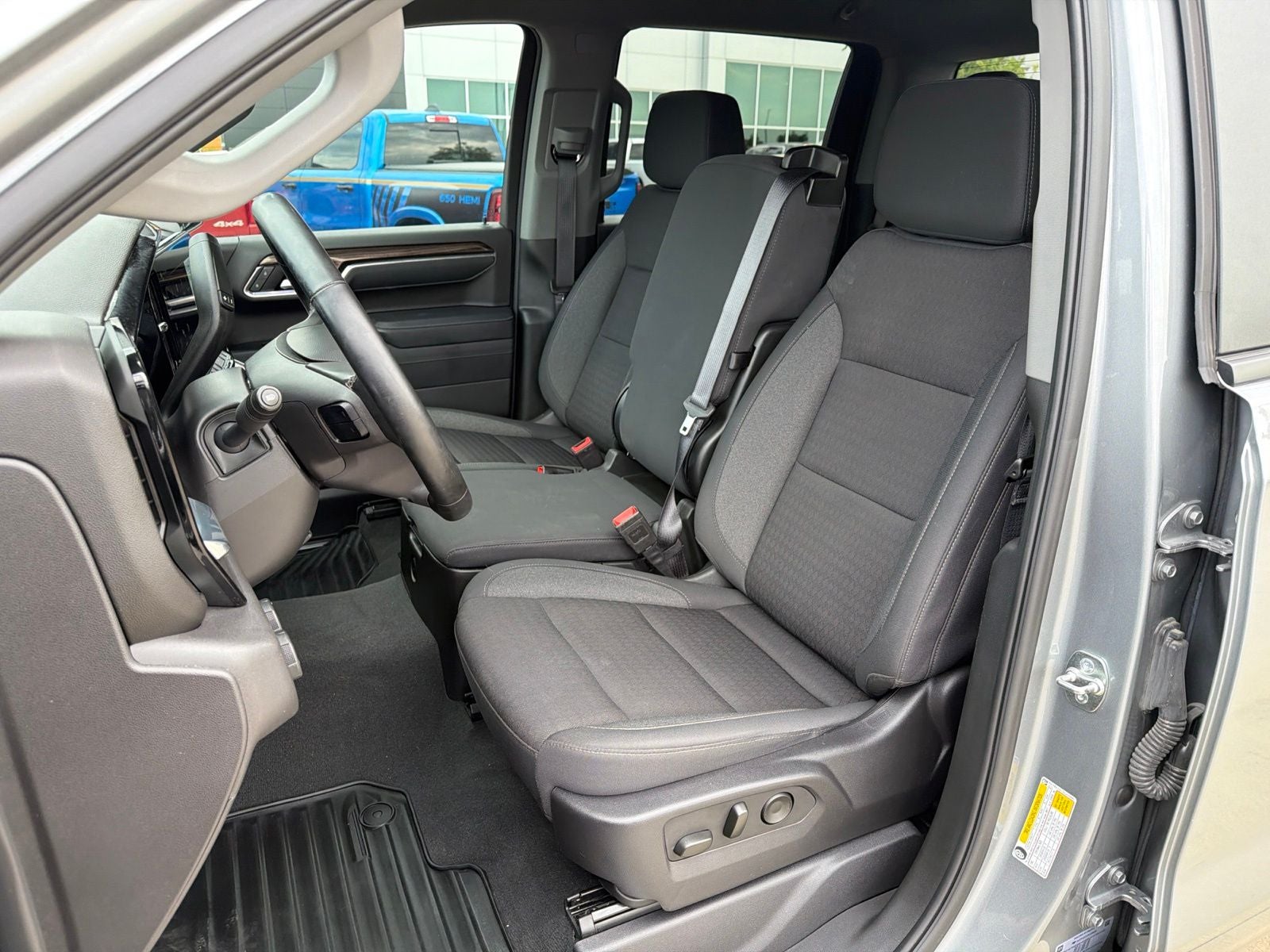 2025 Chevrolet Silverado 1500 2WD Crew Cab Short Bed LT
