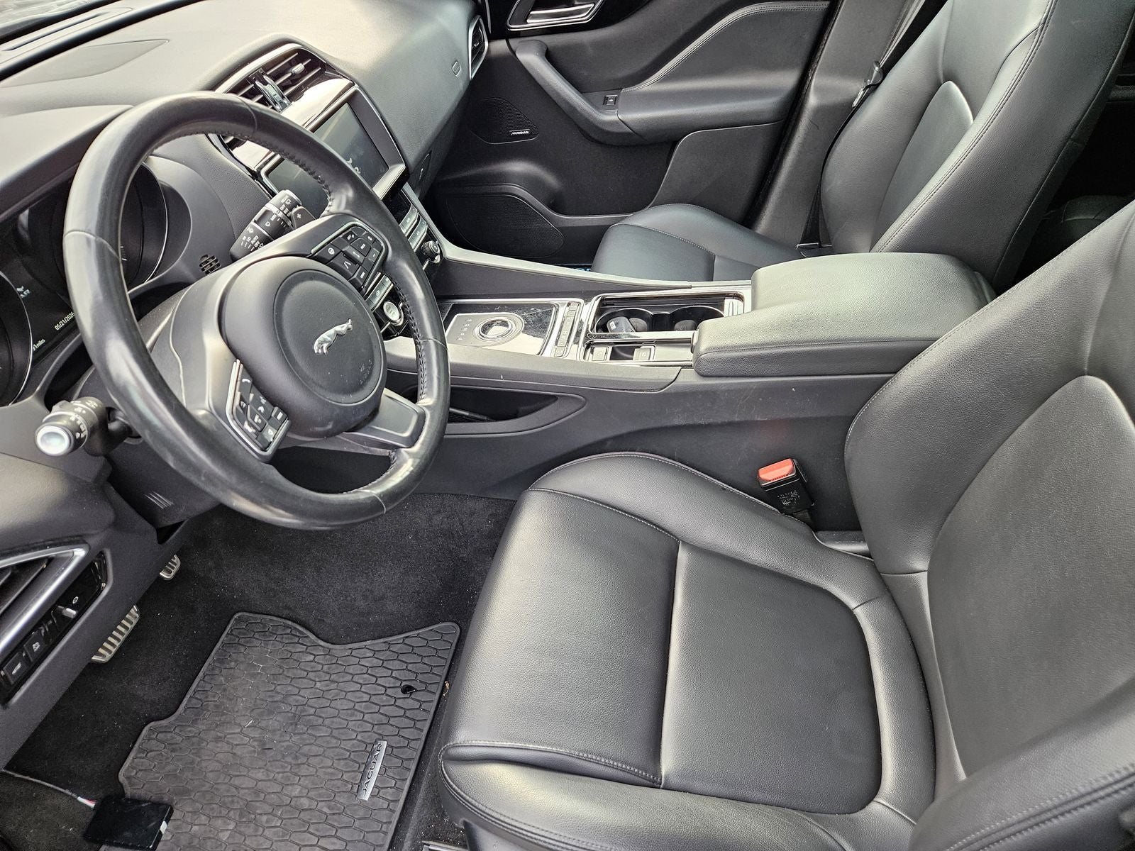 2019 Jaguar F-PACE 25t Premium