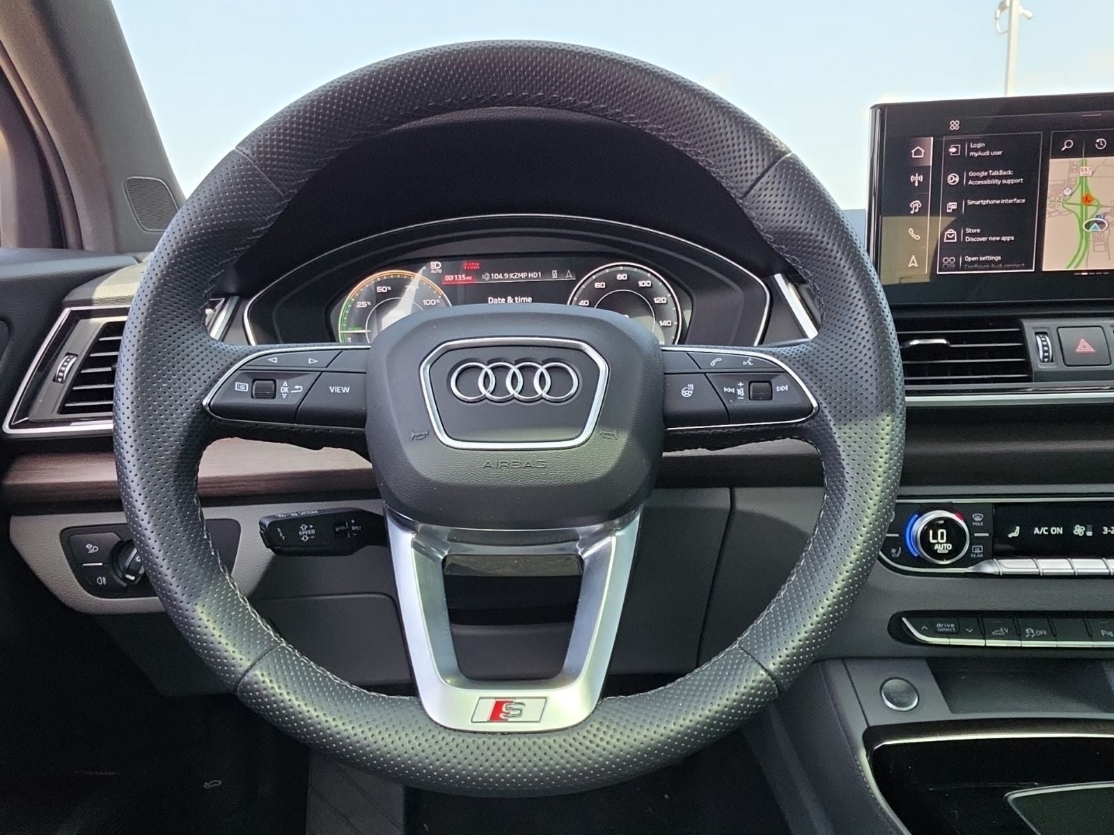 2025 Audi Q5 Premium Plus 55 TFSI e S line quattro S tronic
