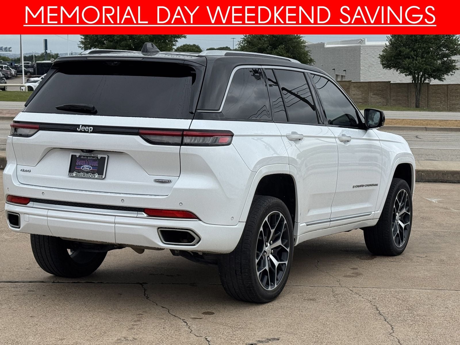 2023 Jeep Grand Cherokee Summit Reserve