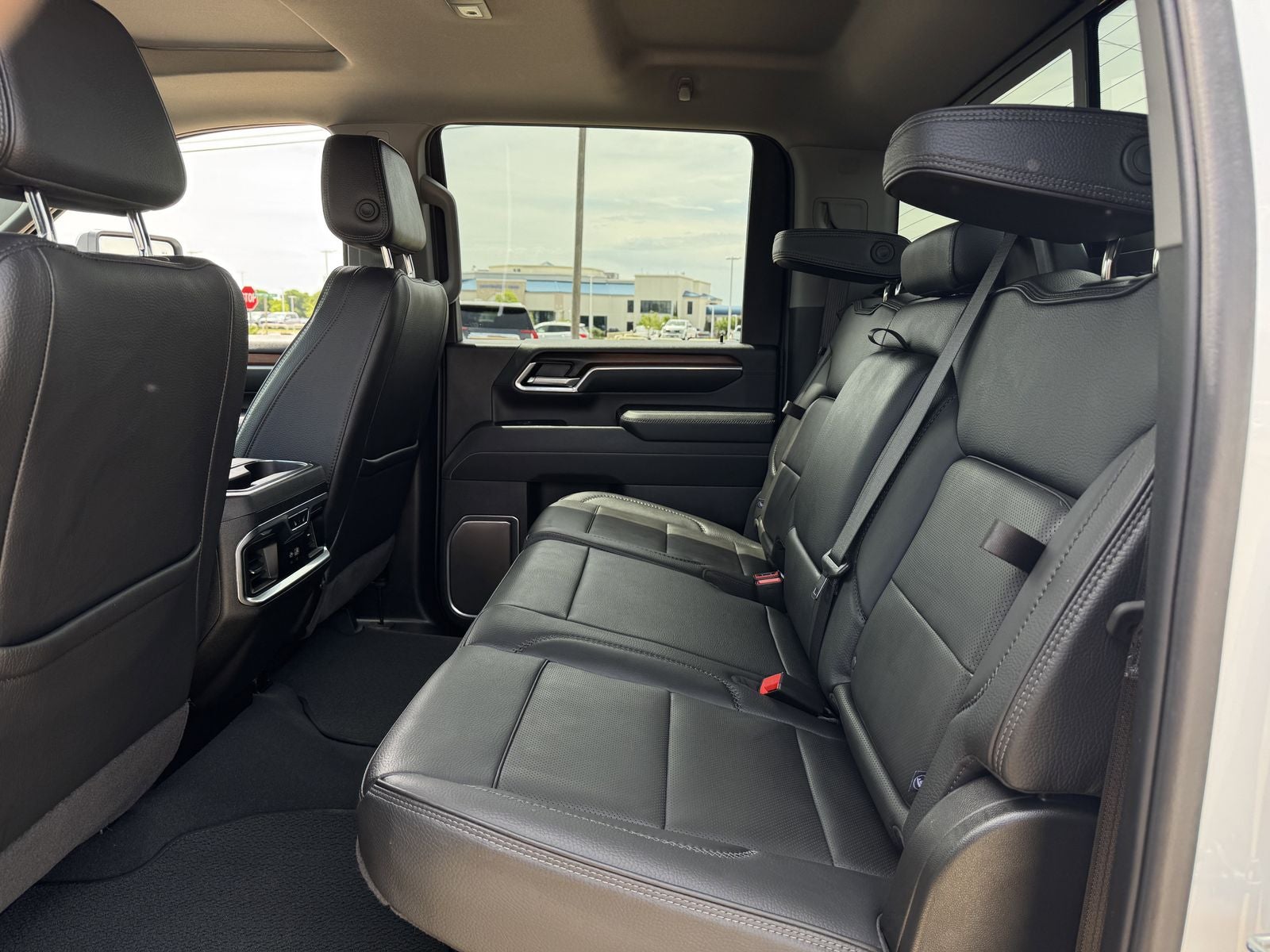 2025 GMC Sierra 2500HD Denali