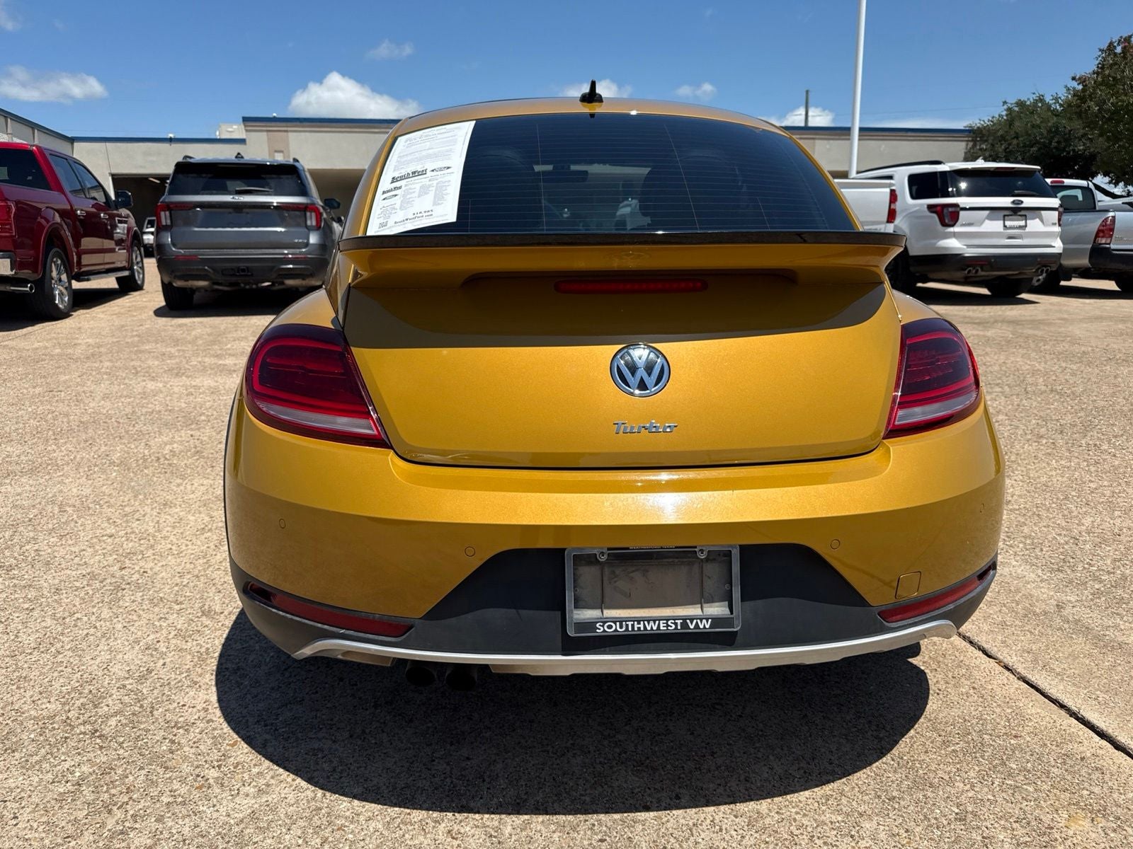 2018 Volkswagen Beetle 2.0T Dune