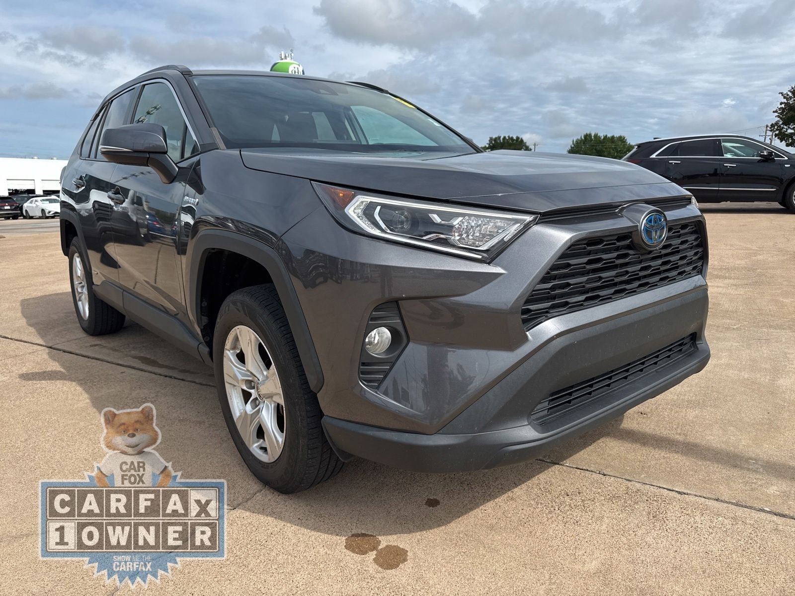 2021 Toyota RAV4 Hybrid XLE