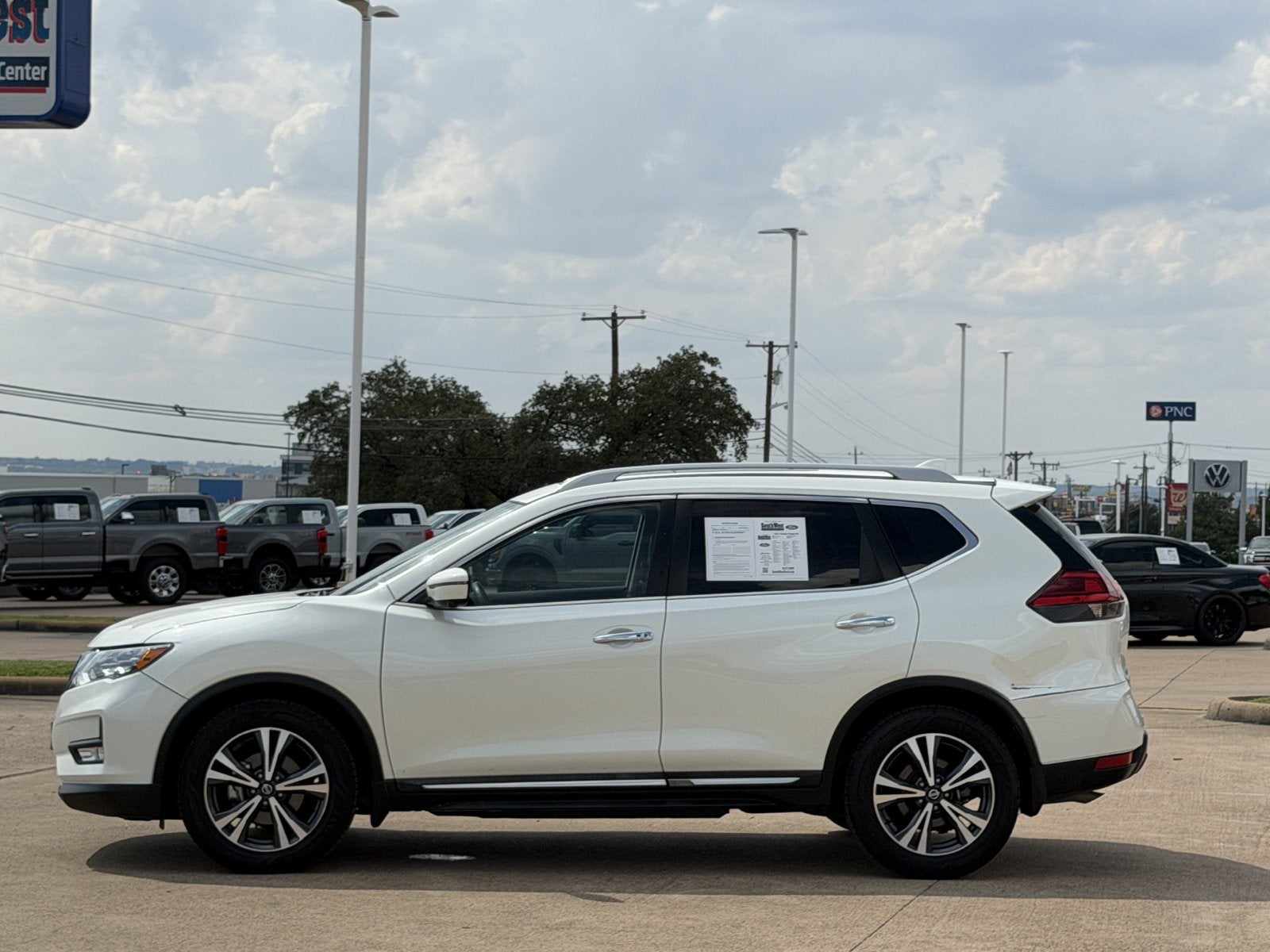 2017 Nissan Rogue SL