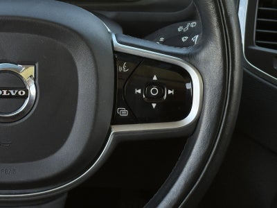 2019 Volvo XC90 T6 Momentum