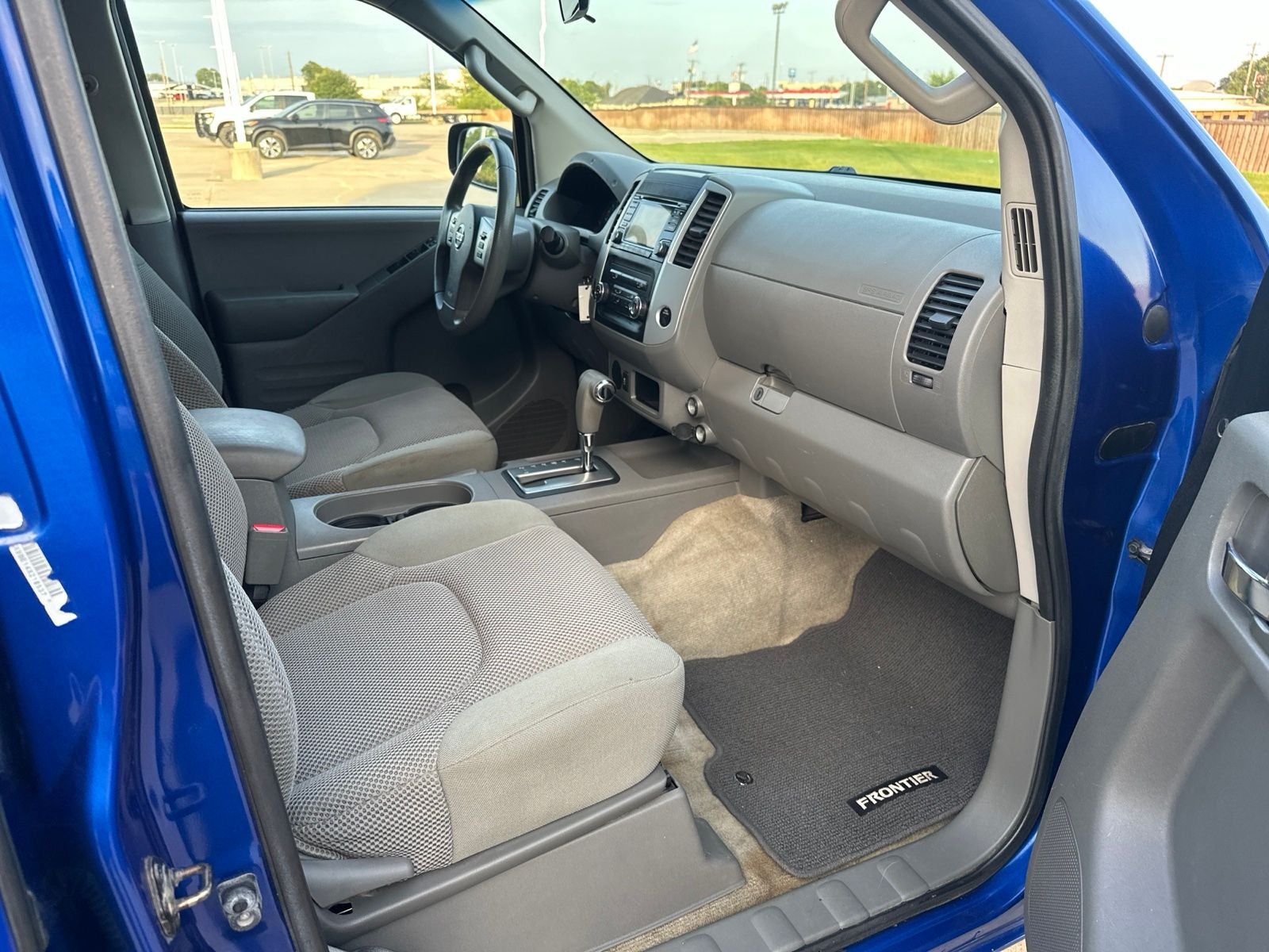 2015 Nissan Frontier SV
