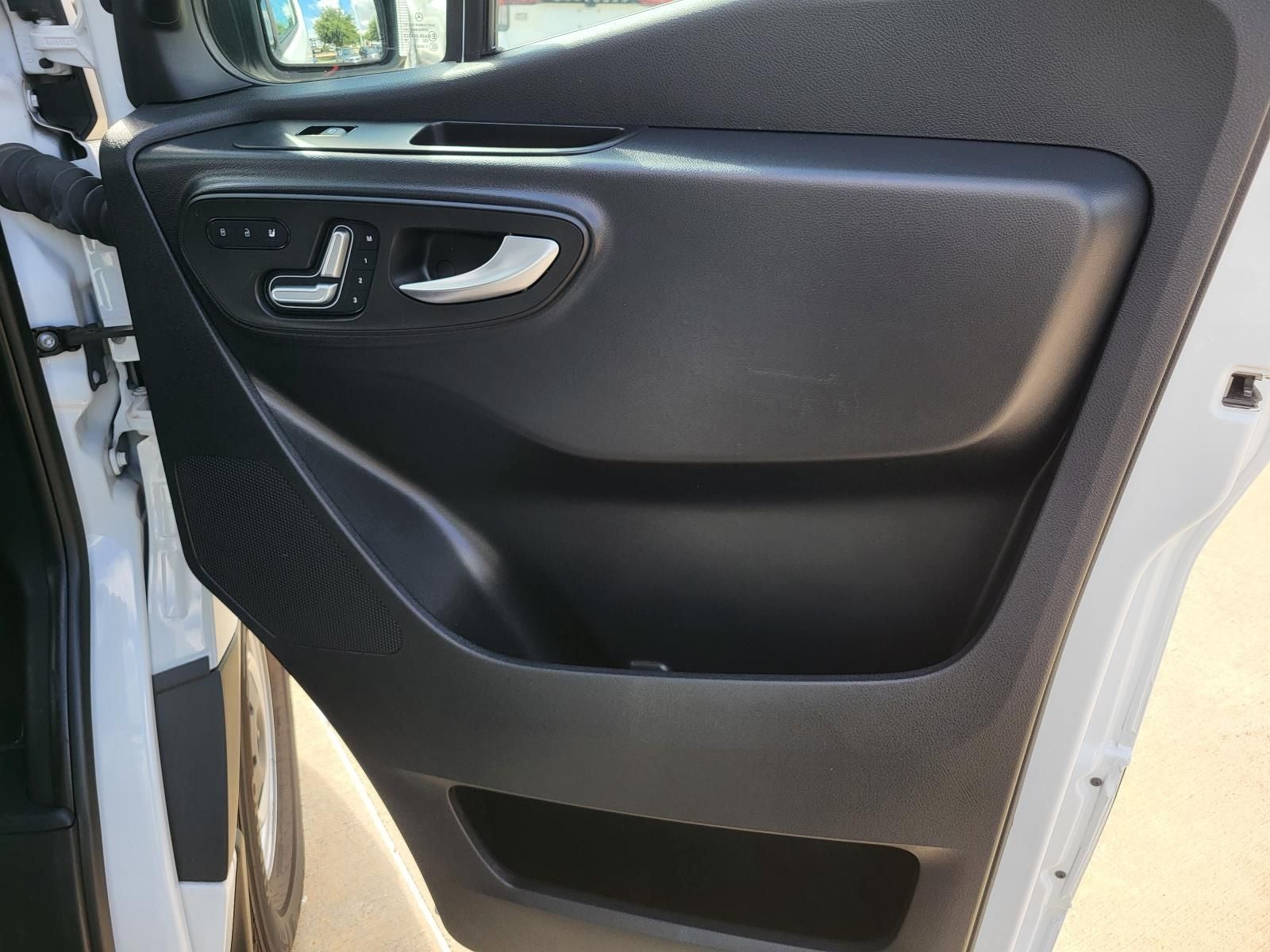 2025 Mercedes-Benz Sprinter 2500 Cargo 144 WB