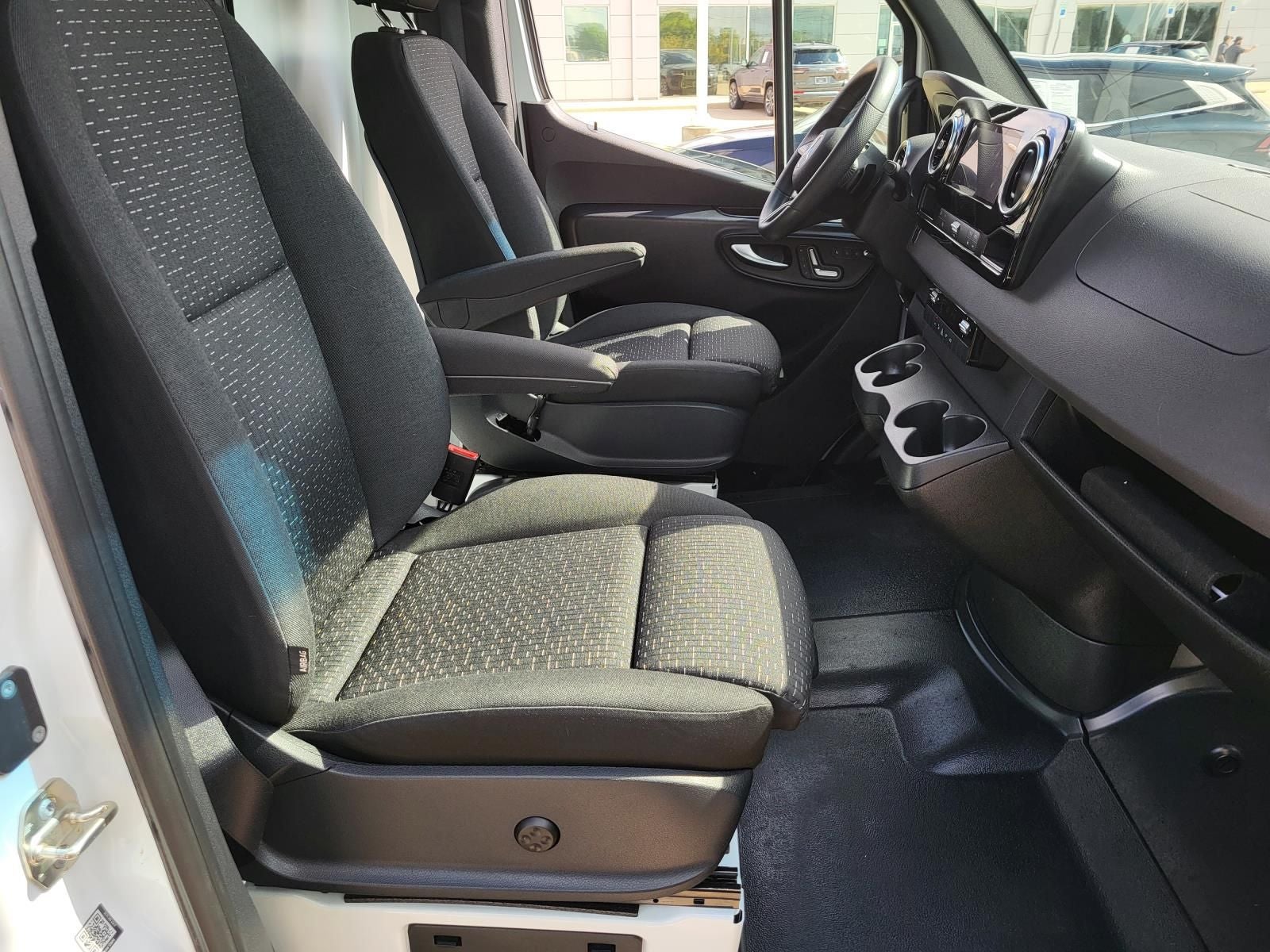 2025 Mercedes-Benz Sprinter 2500 Cargo 144 WB