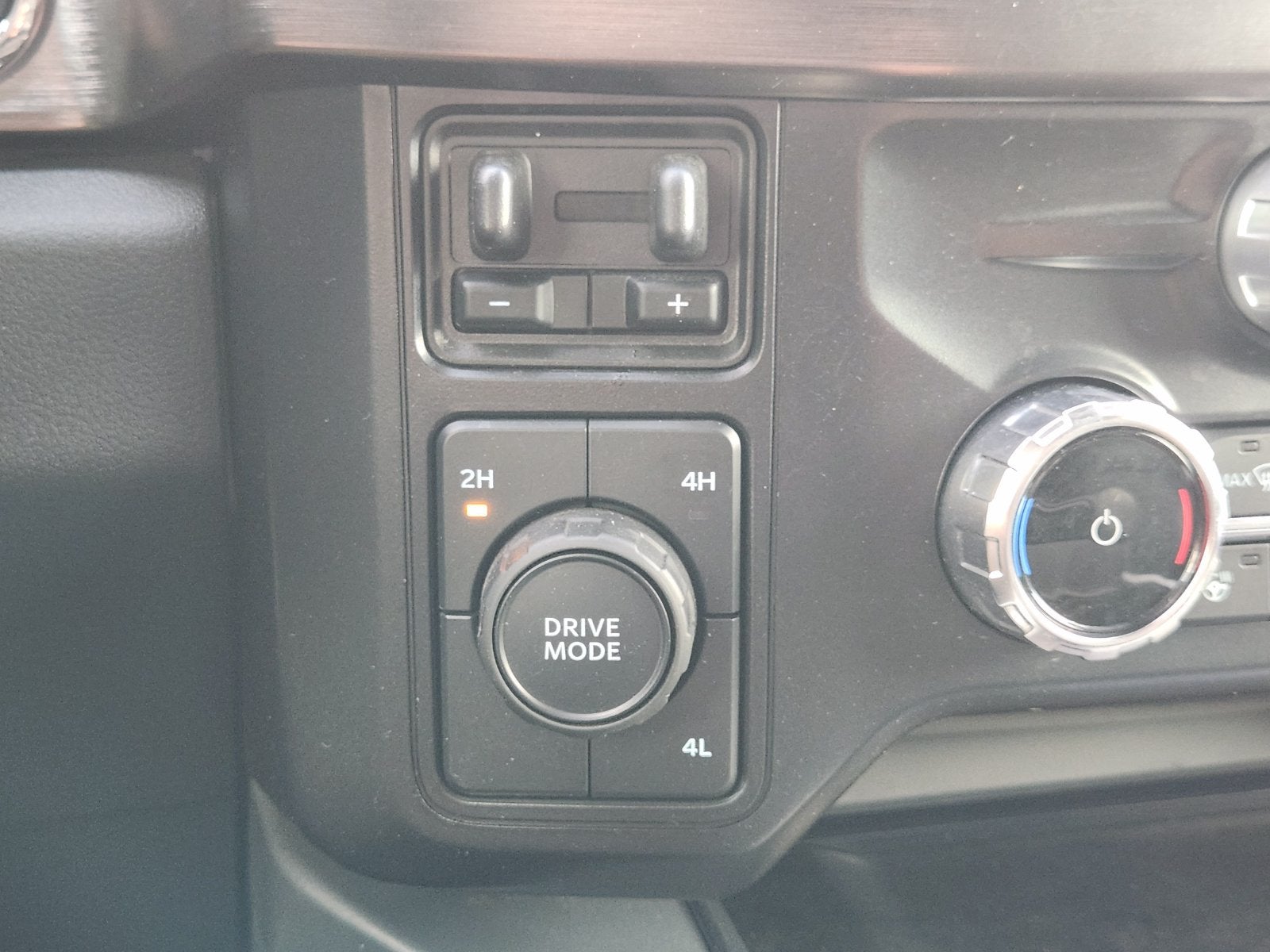 2024 Ford F-350SD Lariat DRW