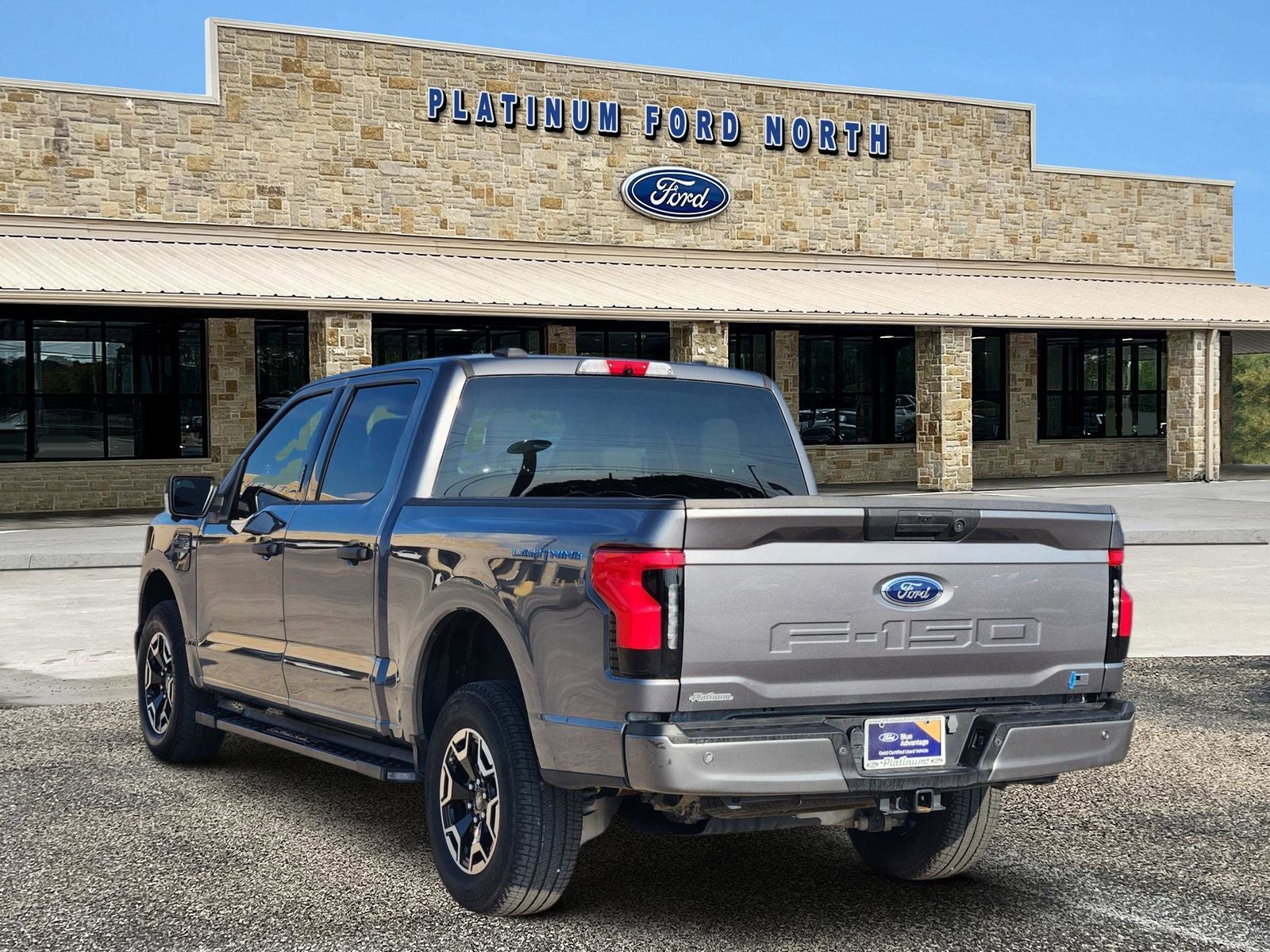 2023 Ford F-150 Lightning XLT