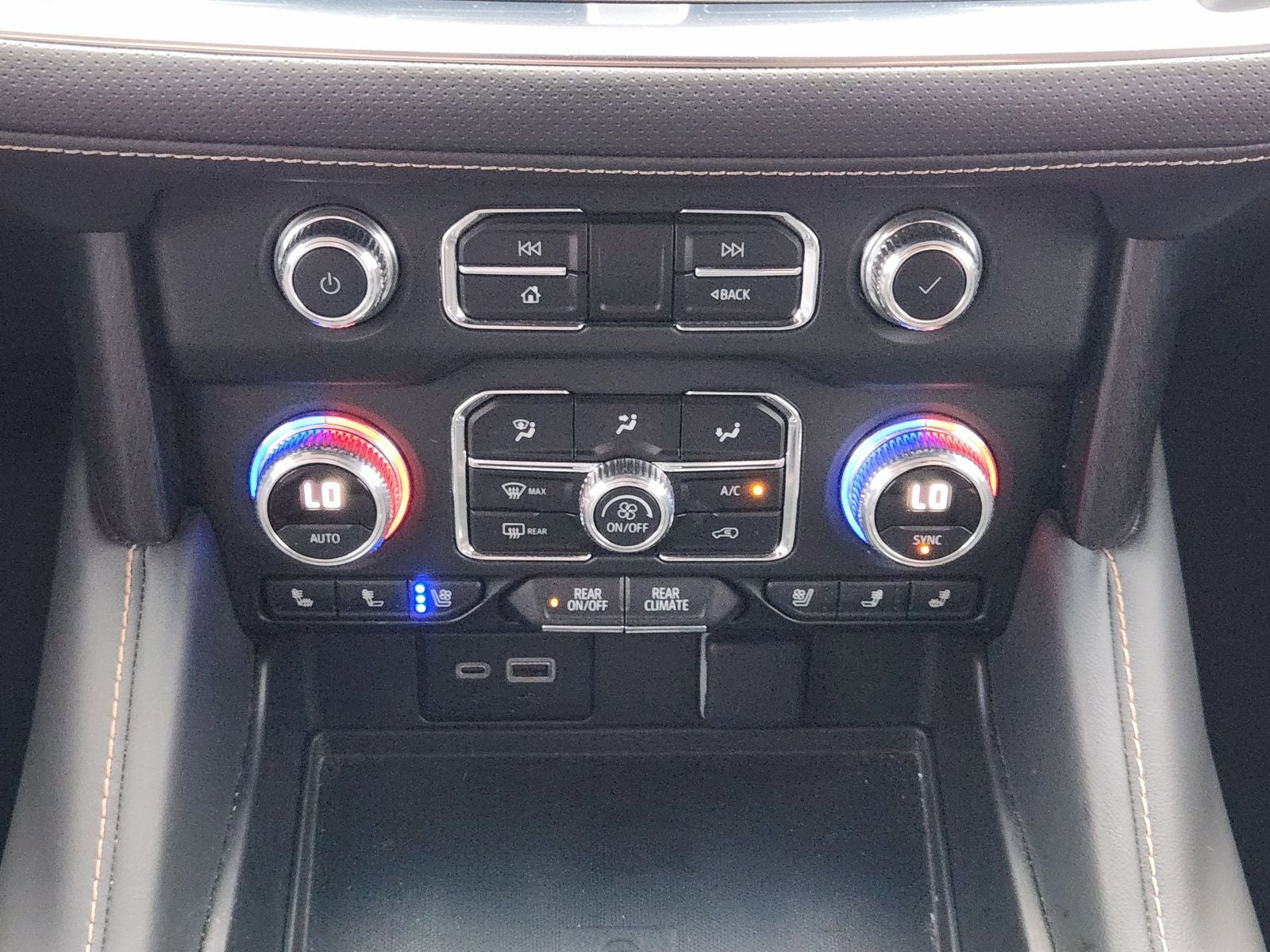 2023 GMC Yukon AT4