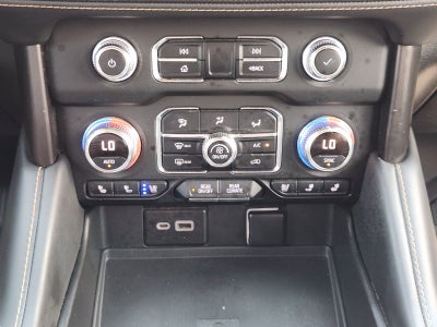 2023 GMC Yukon XL AT4