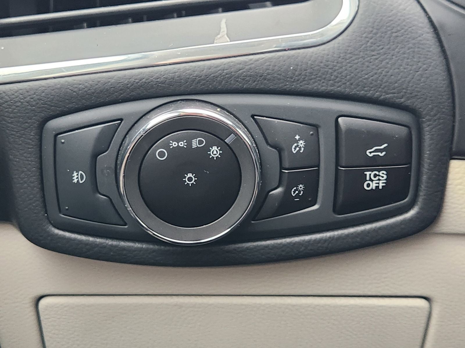 2023 Ford Edge Titanium