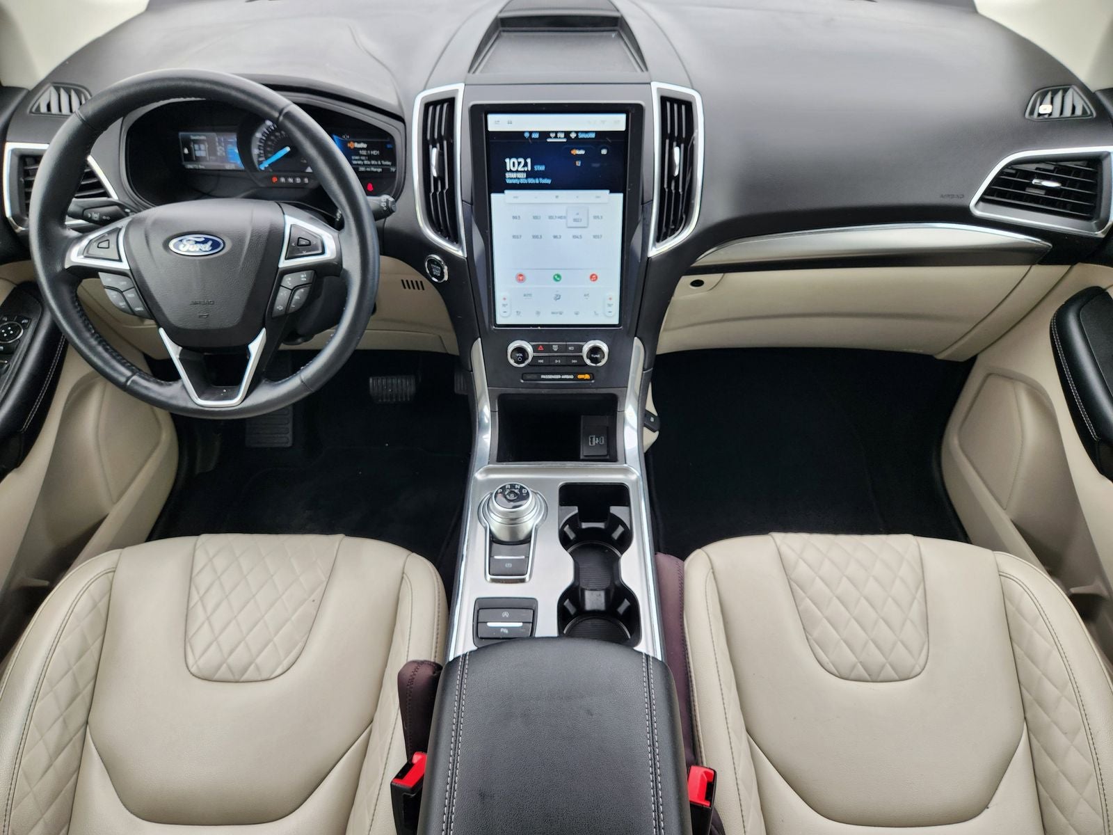 2023 Ford Edge Titanium