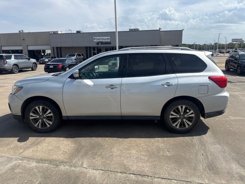 2018 Nissan Pathfinder SV