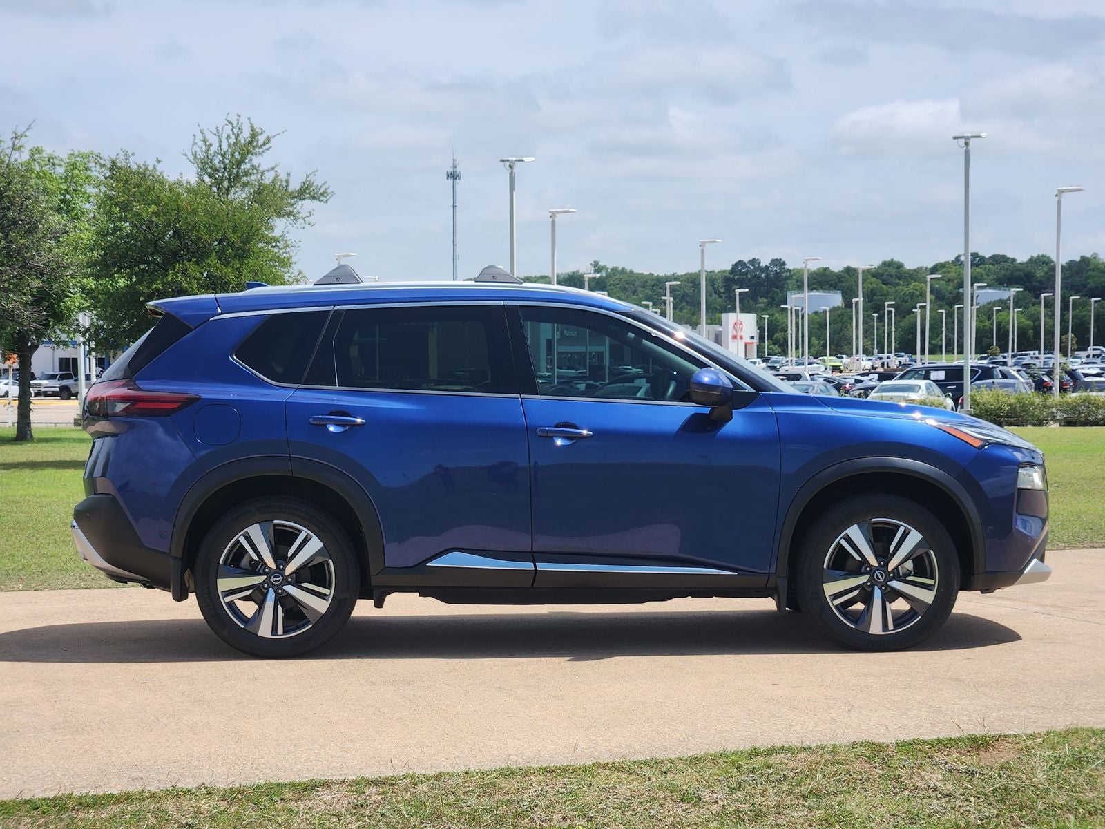 2023 Nissan Rogue Platinum