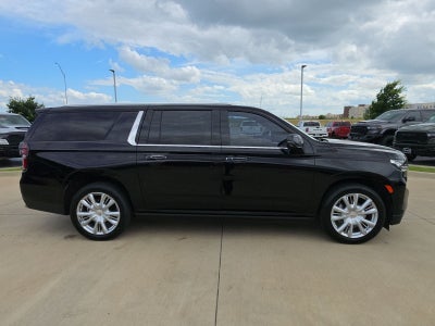 2022 Chevrolet Suburban High Country