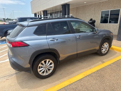 2024 Toyota Corolla Cross LE
